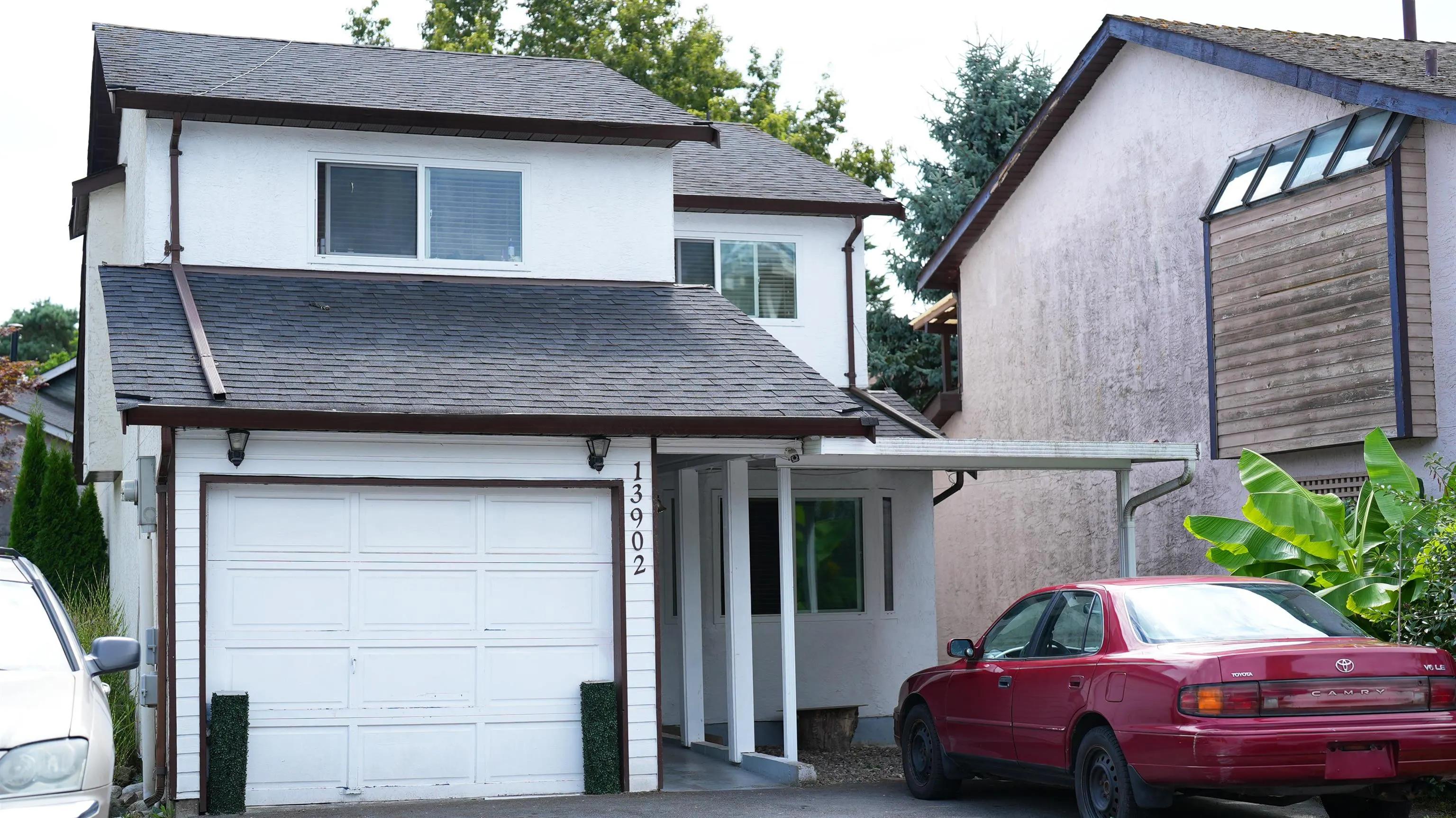 13902 Laurel Drive