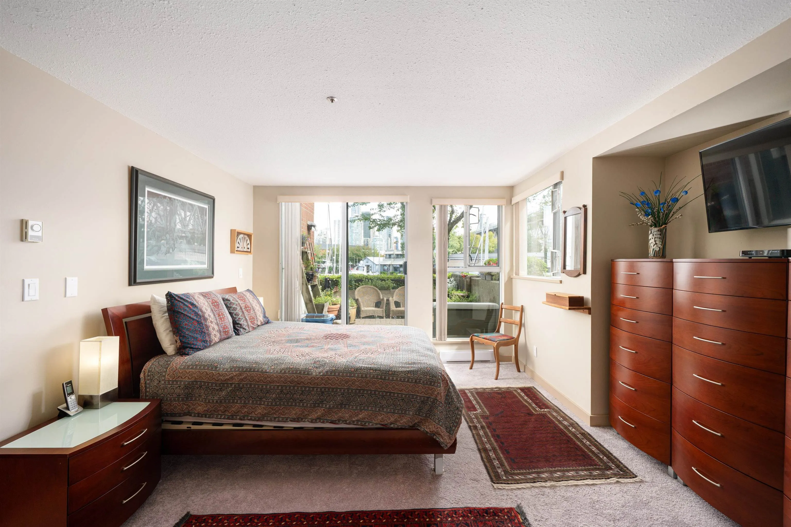 108 1502 Island Park Walk