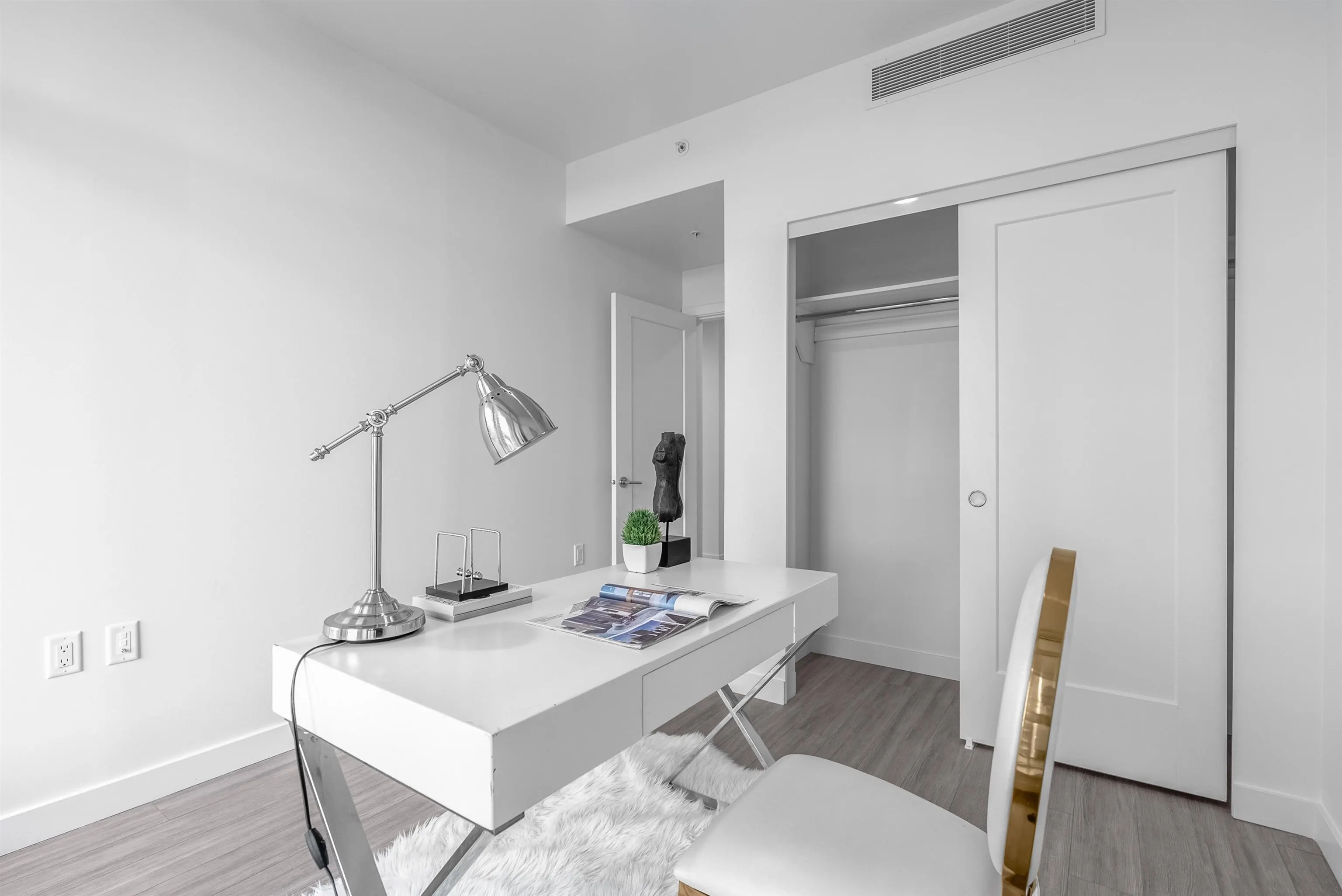 2702 2311 Beta Avenue