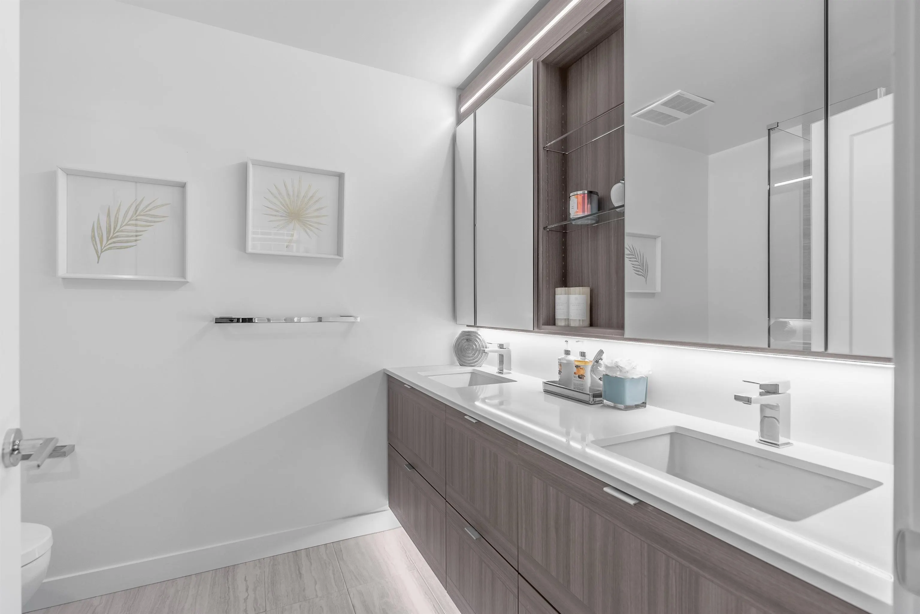 2702 2311 Beta Avenue