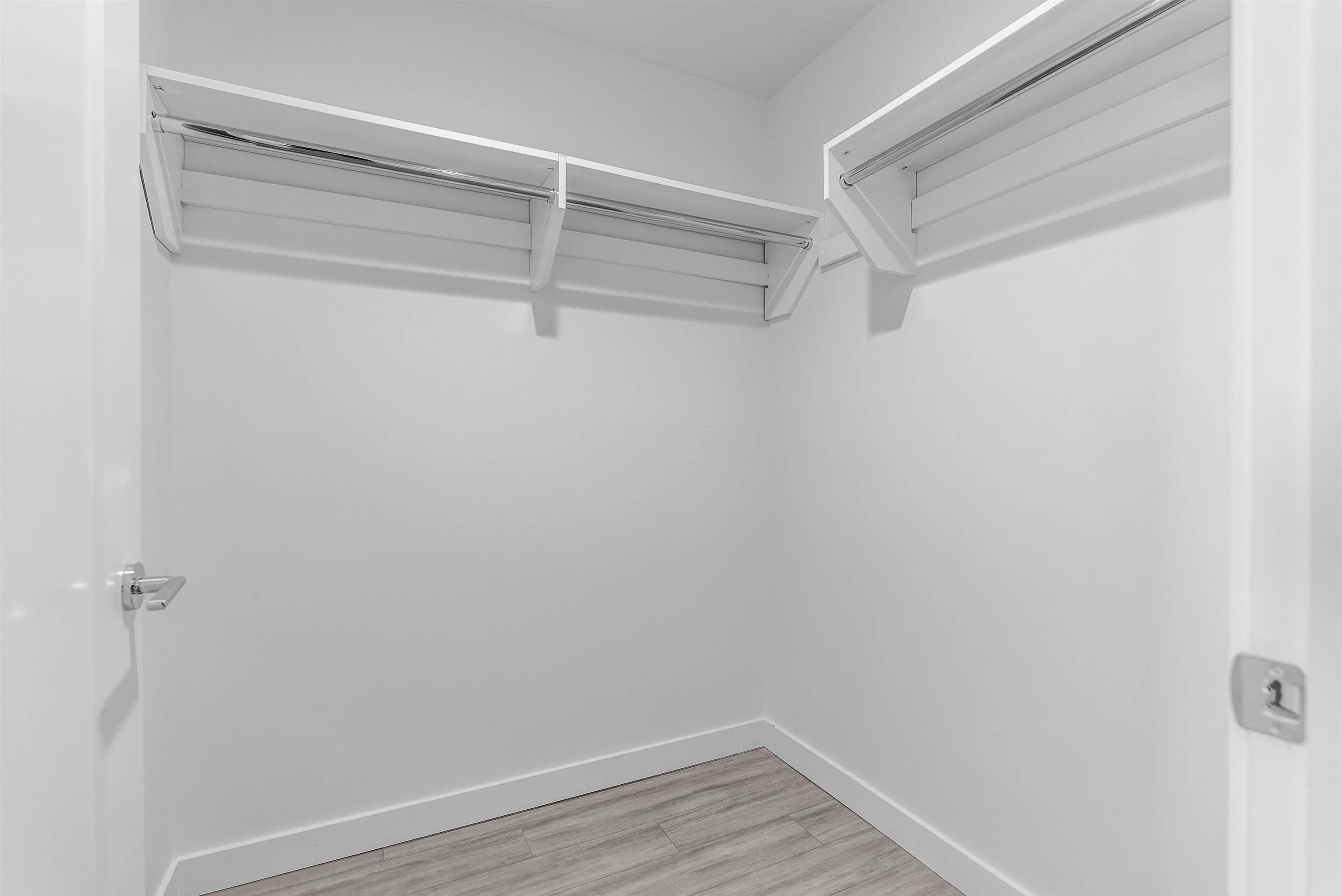 2702 2311 Beta Avenue