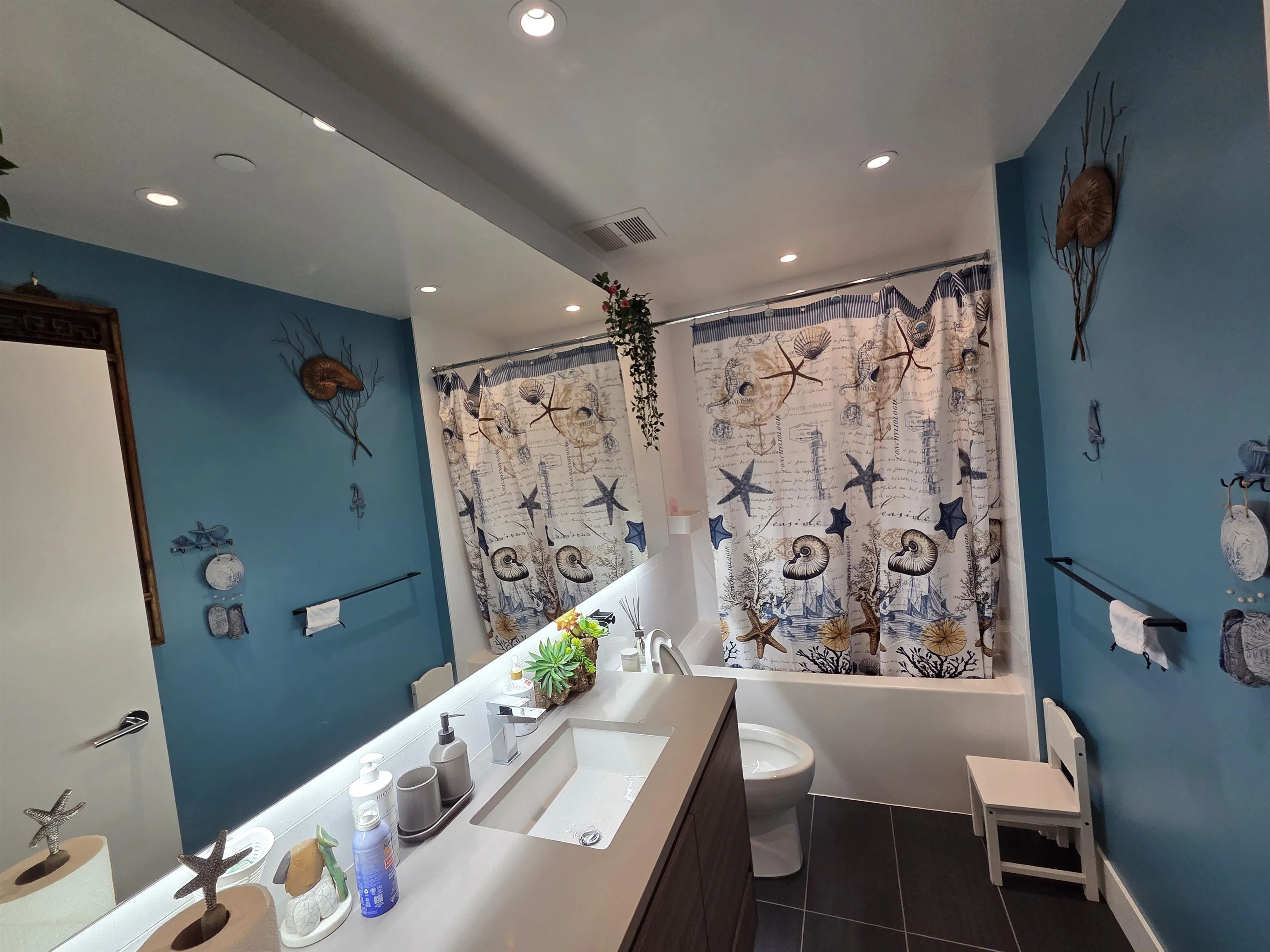 8 8589 Rivergrass Drive