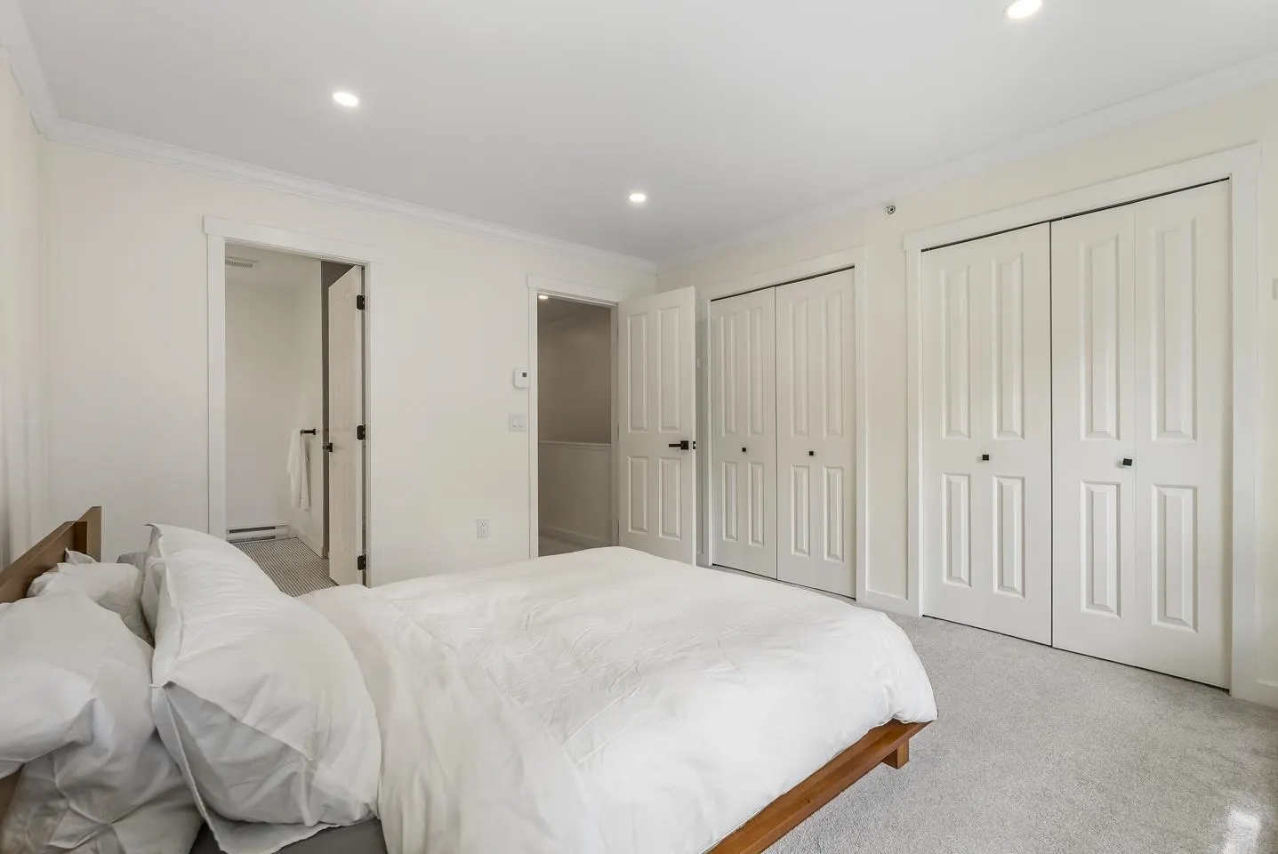 76 6747 203 Street Street