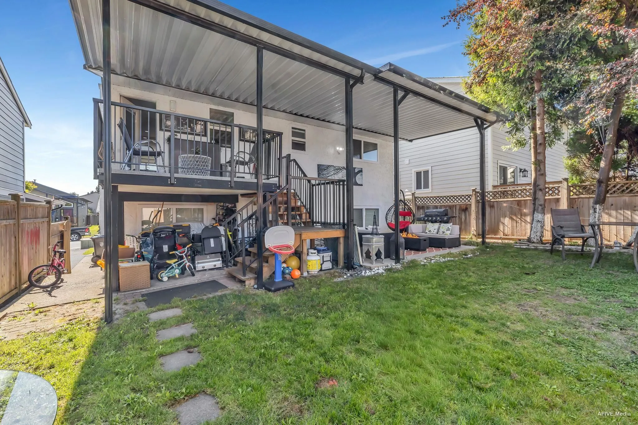 2521 Wilding Crescent