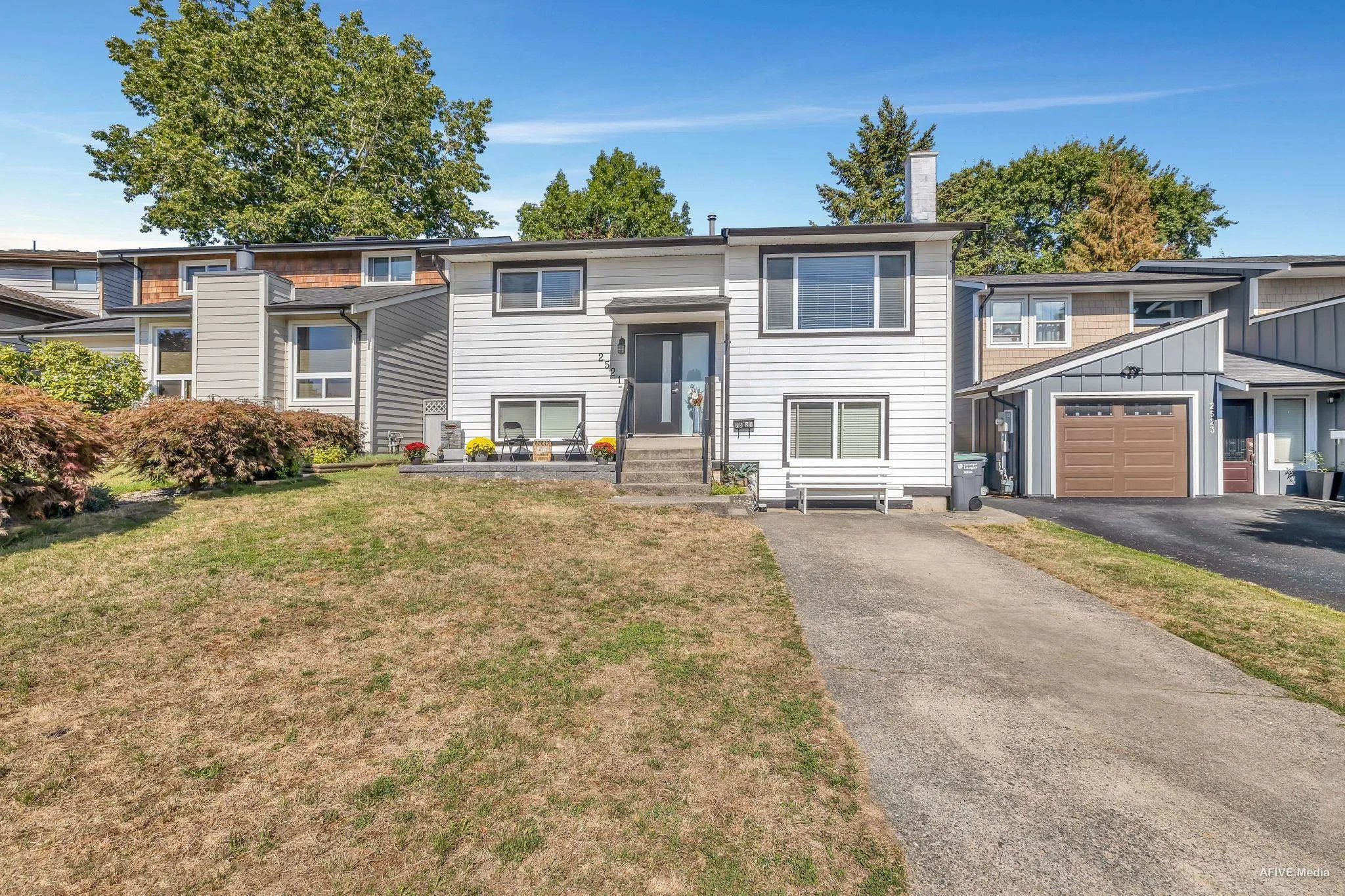 2521 Wilding Crescent