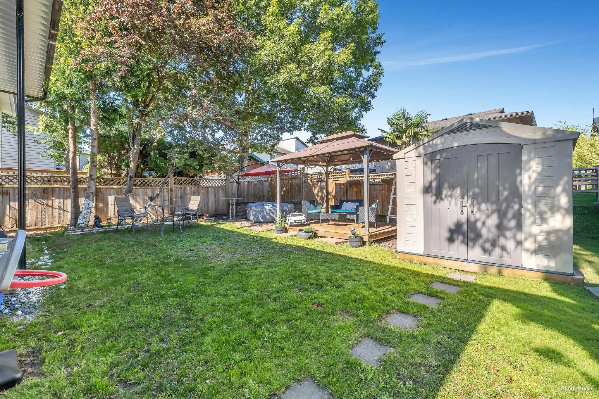 2521 Wilding Crescent