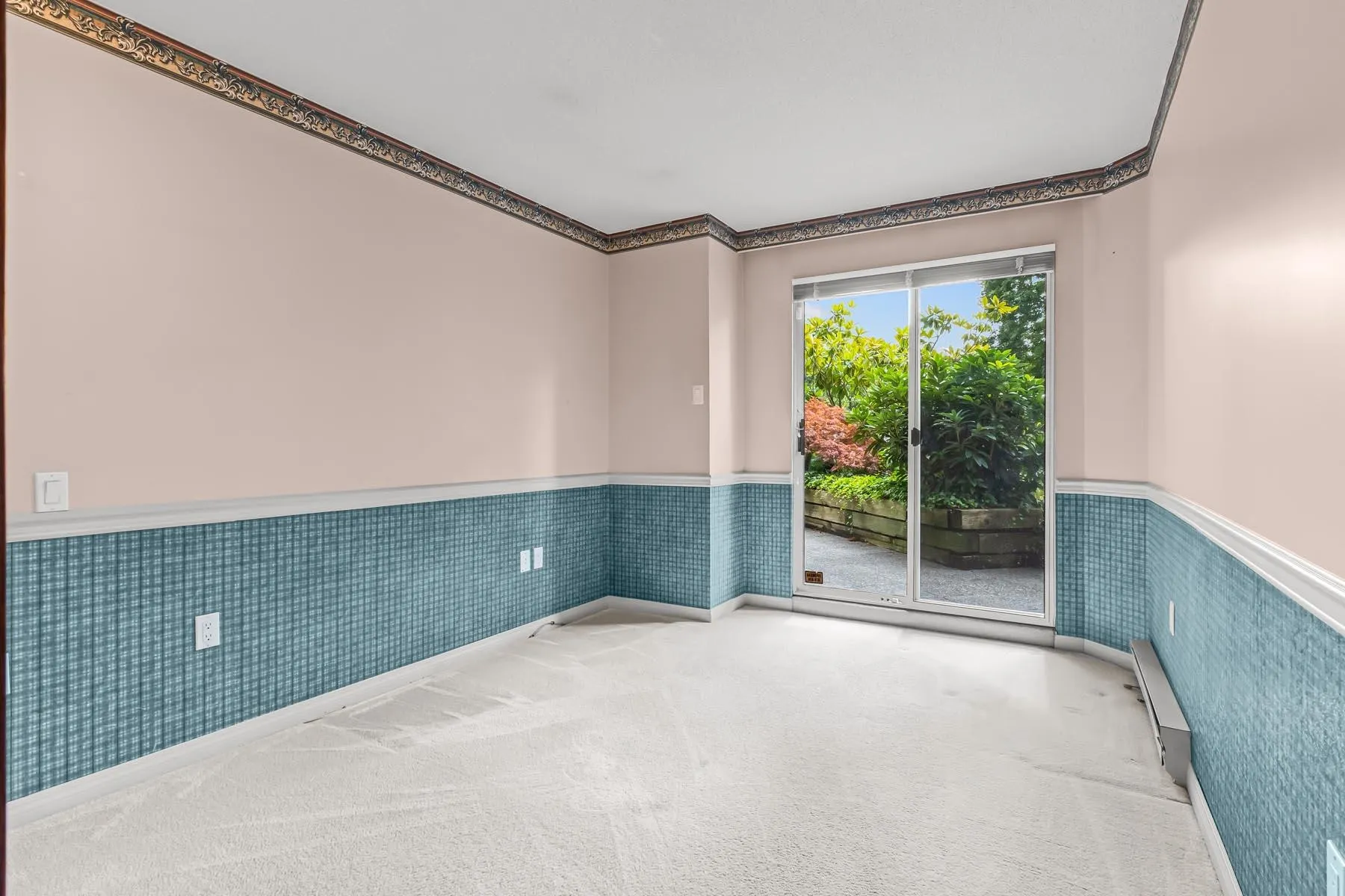 305 1235 Quayside Drive