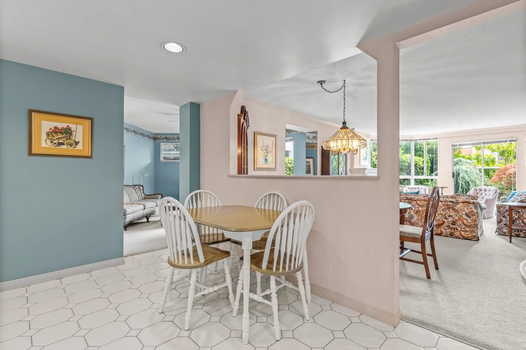 305 1235 Quayside Drive