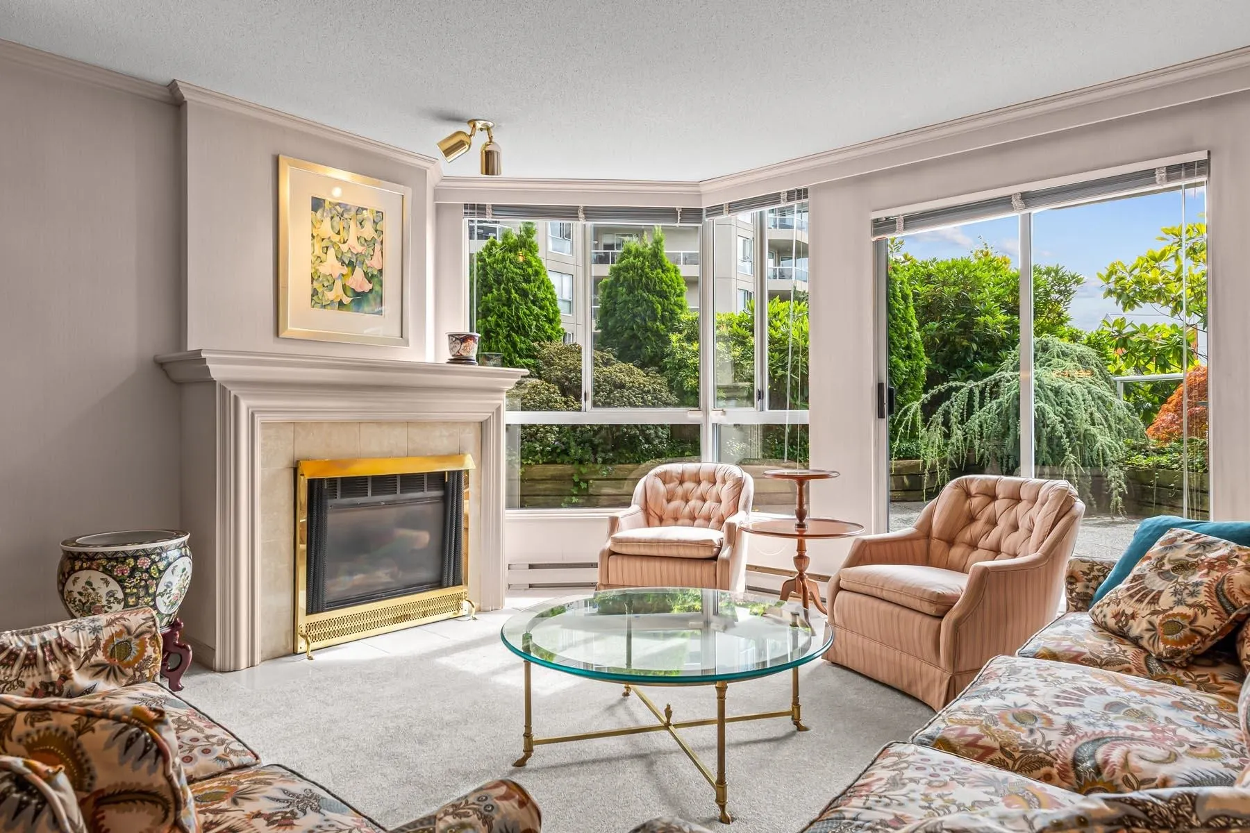 305 1235 Quayside Drive