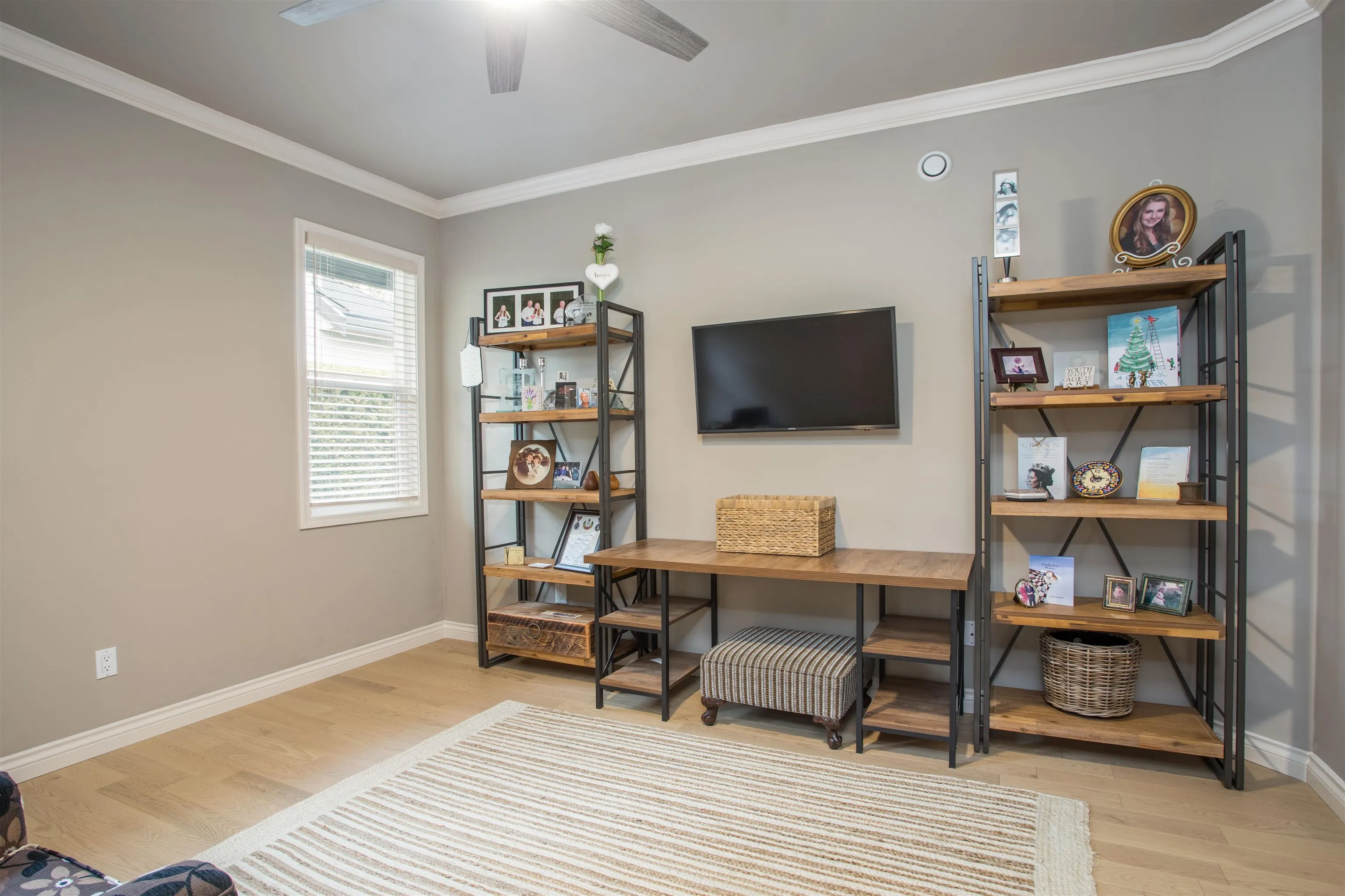 5793 E Kettle Crescent