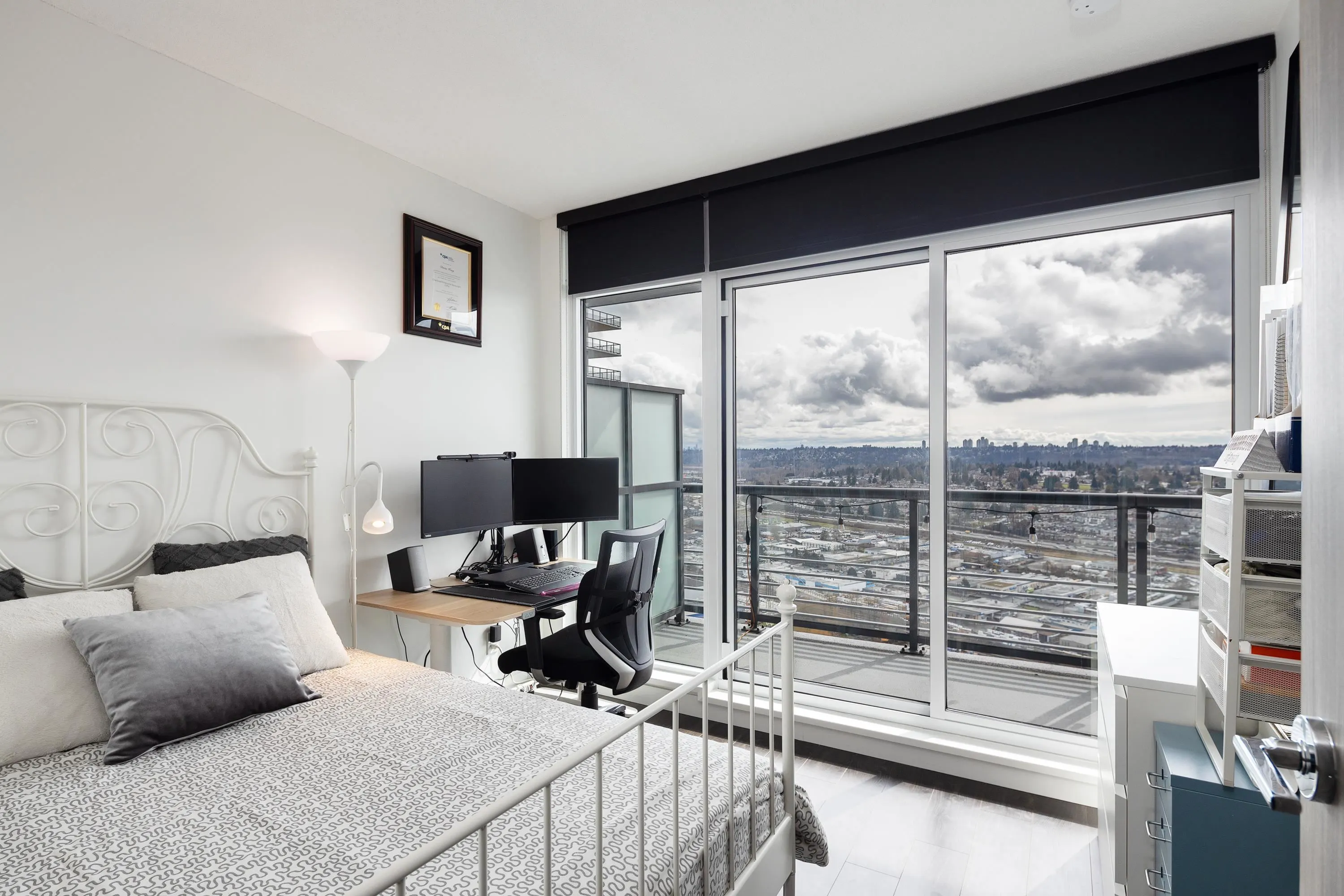 3508 4720 Lougheed Highway