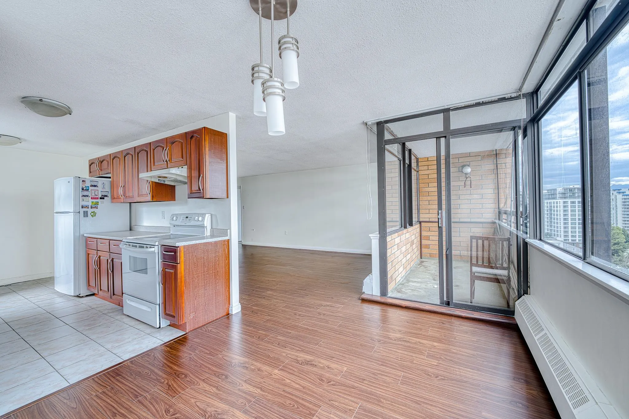 1311 6631 Minoru Boulevard