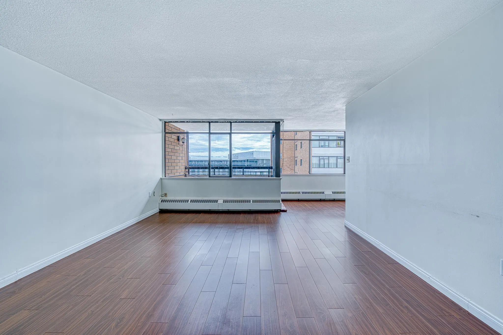 1311 6631 Minoru Boulevard