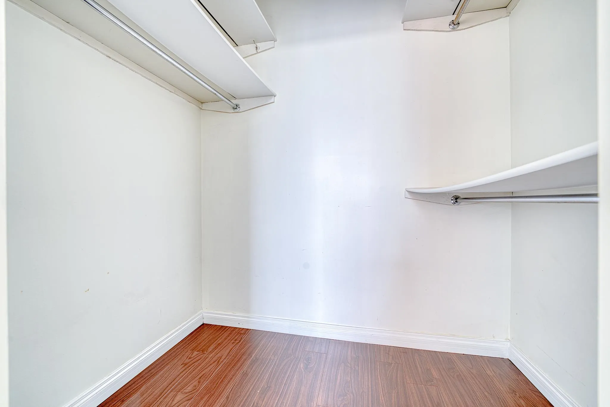 1311 6631 Minoru Boulevard