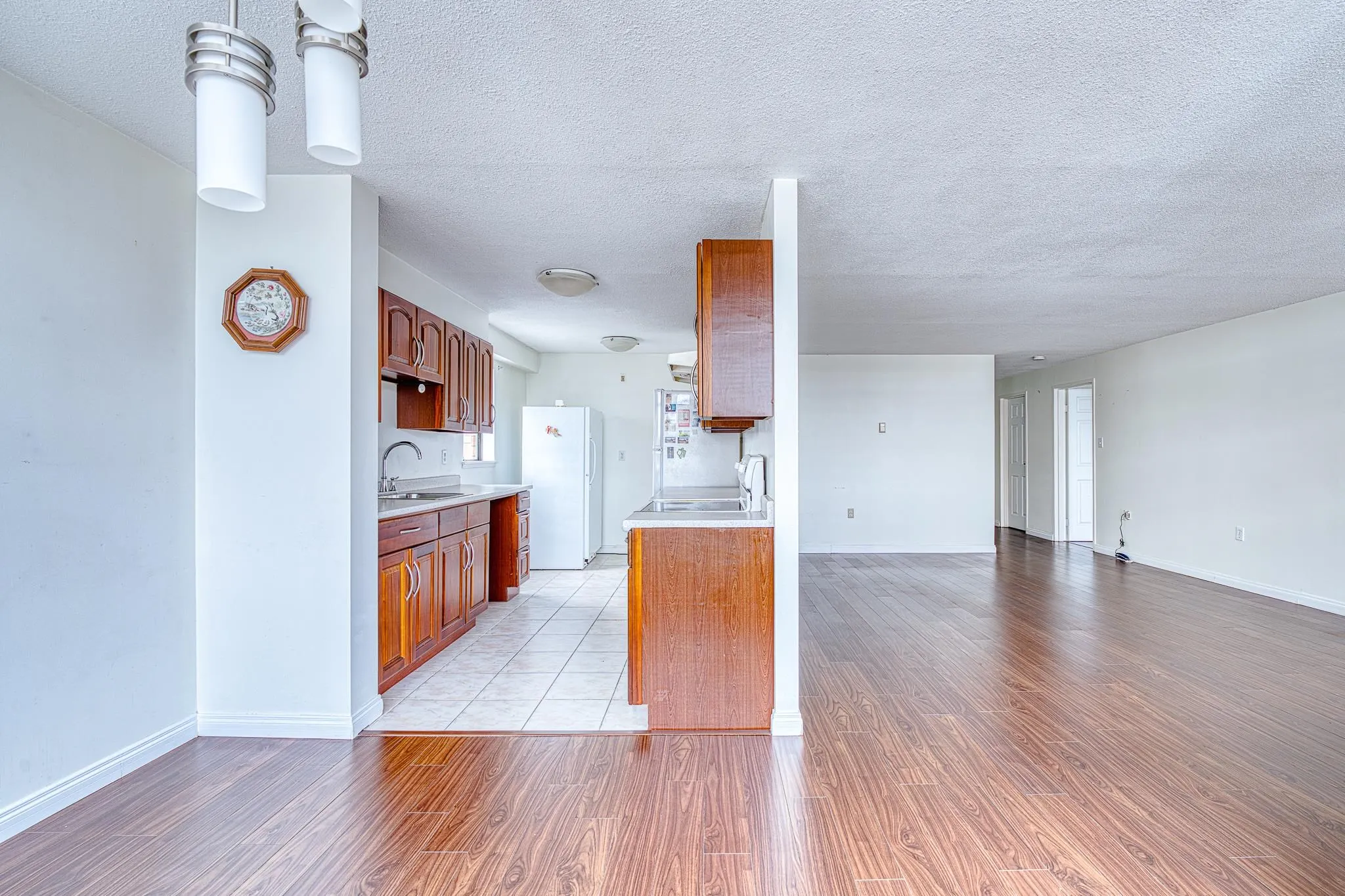 1311 6631 Minoru Boulevard