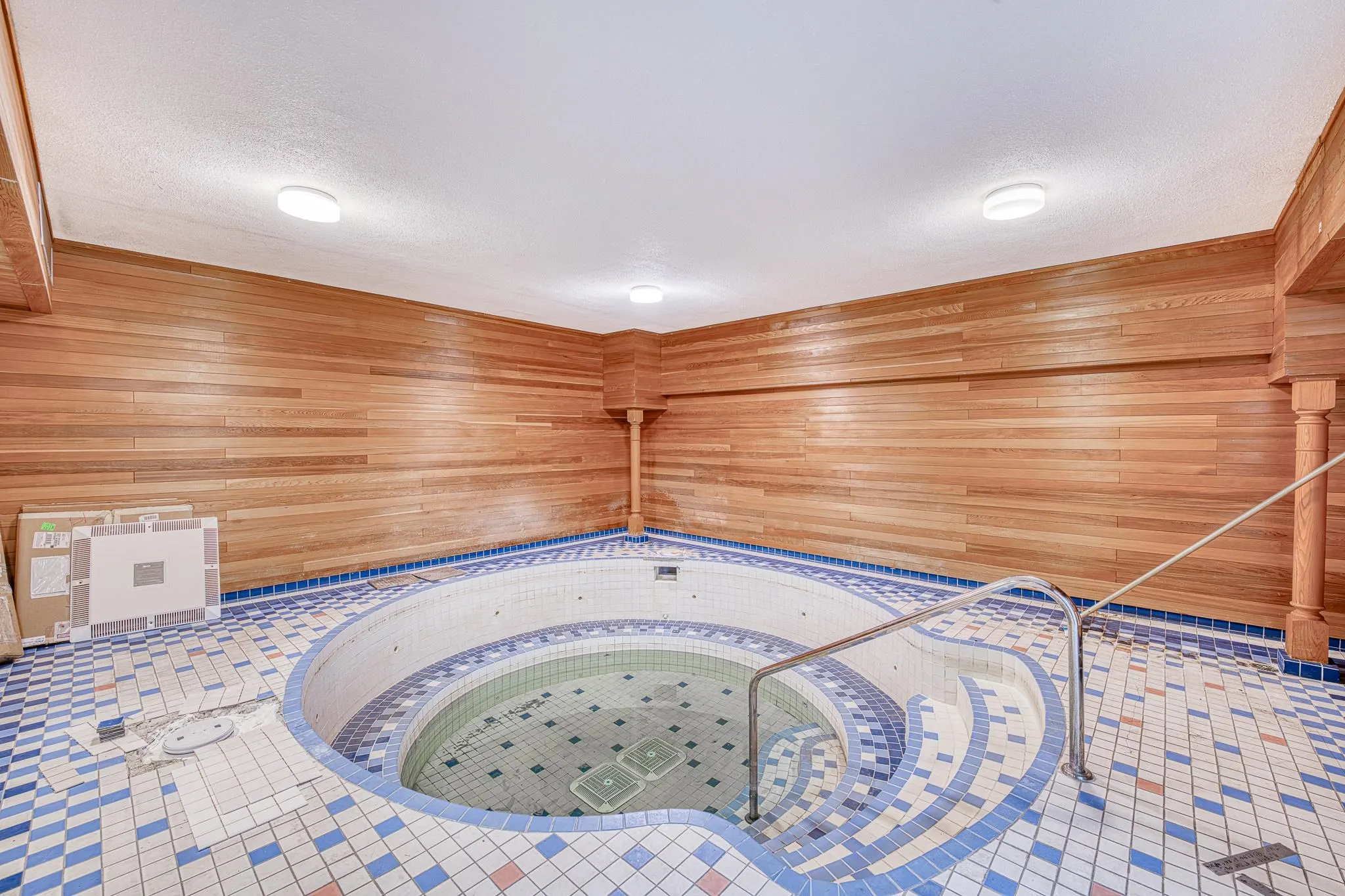 1311 6631 Minoru Boulevard