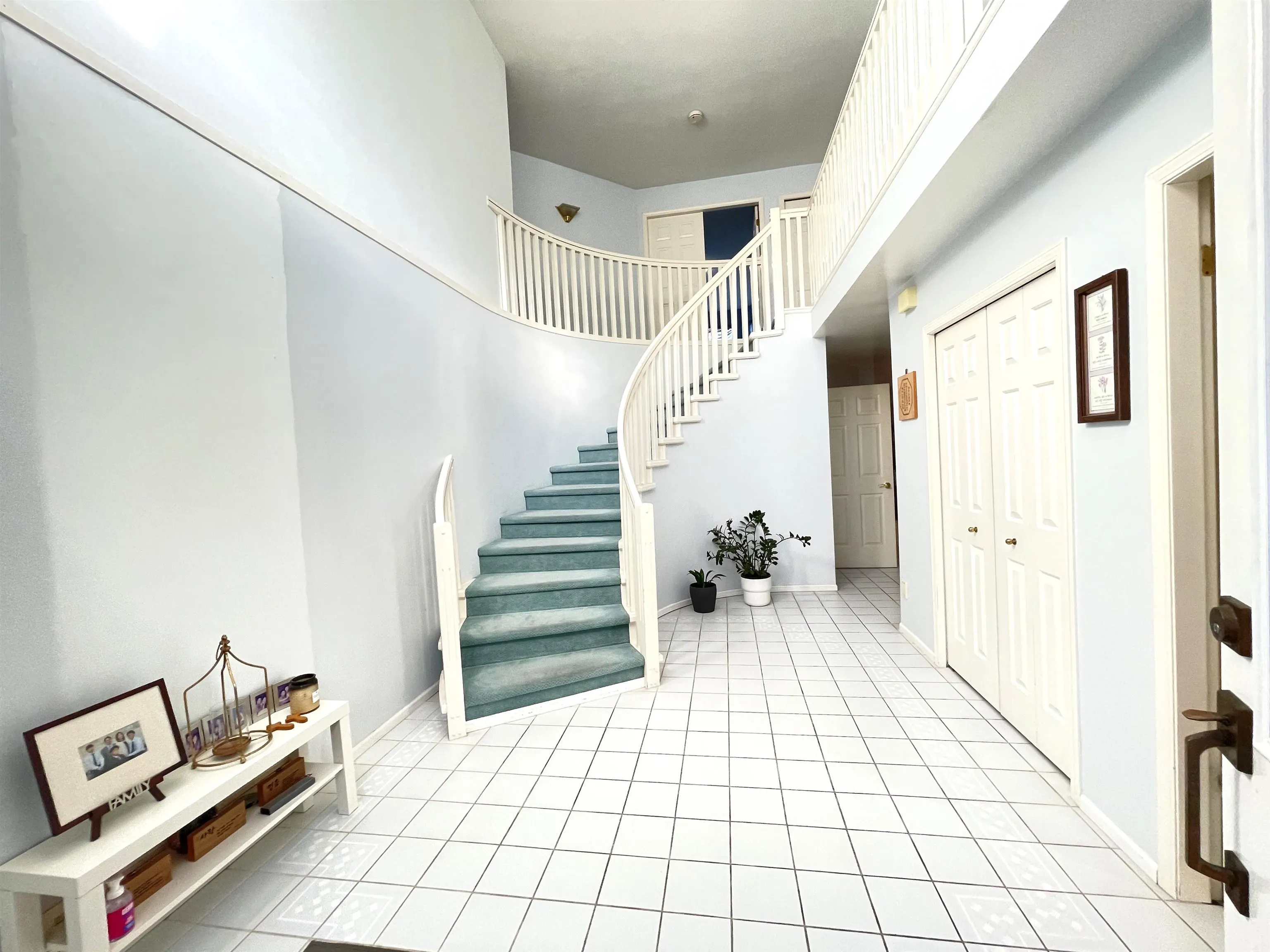 2907 Kalamalka Drive