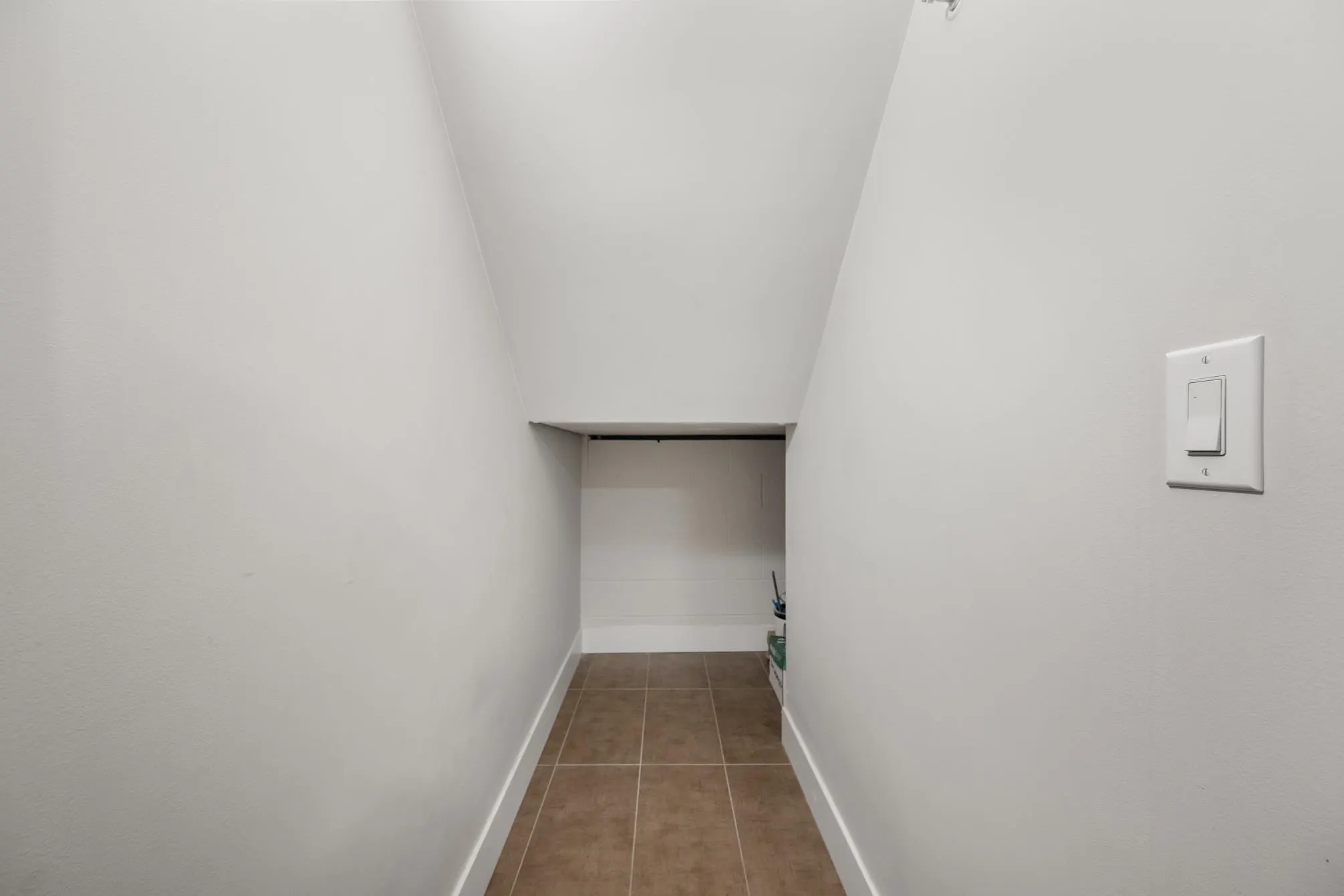 3482 Marine Way