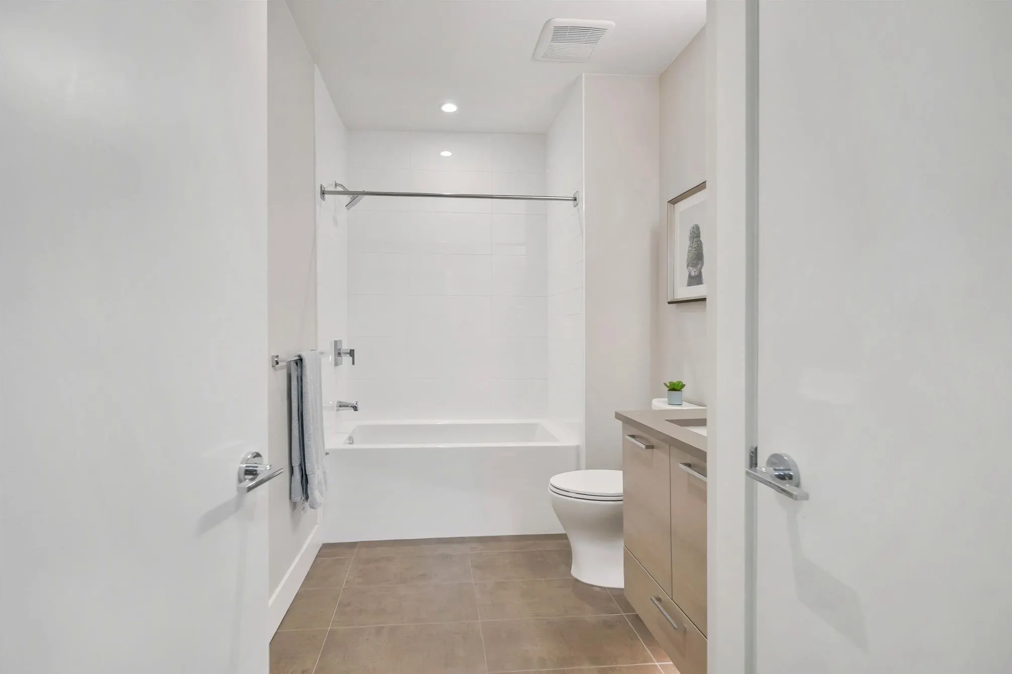 3482 Marine Way