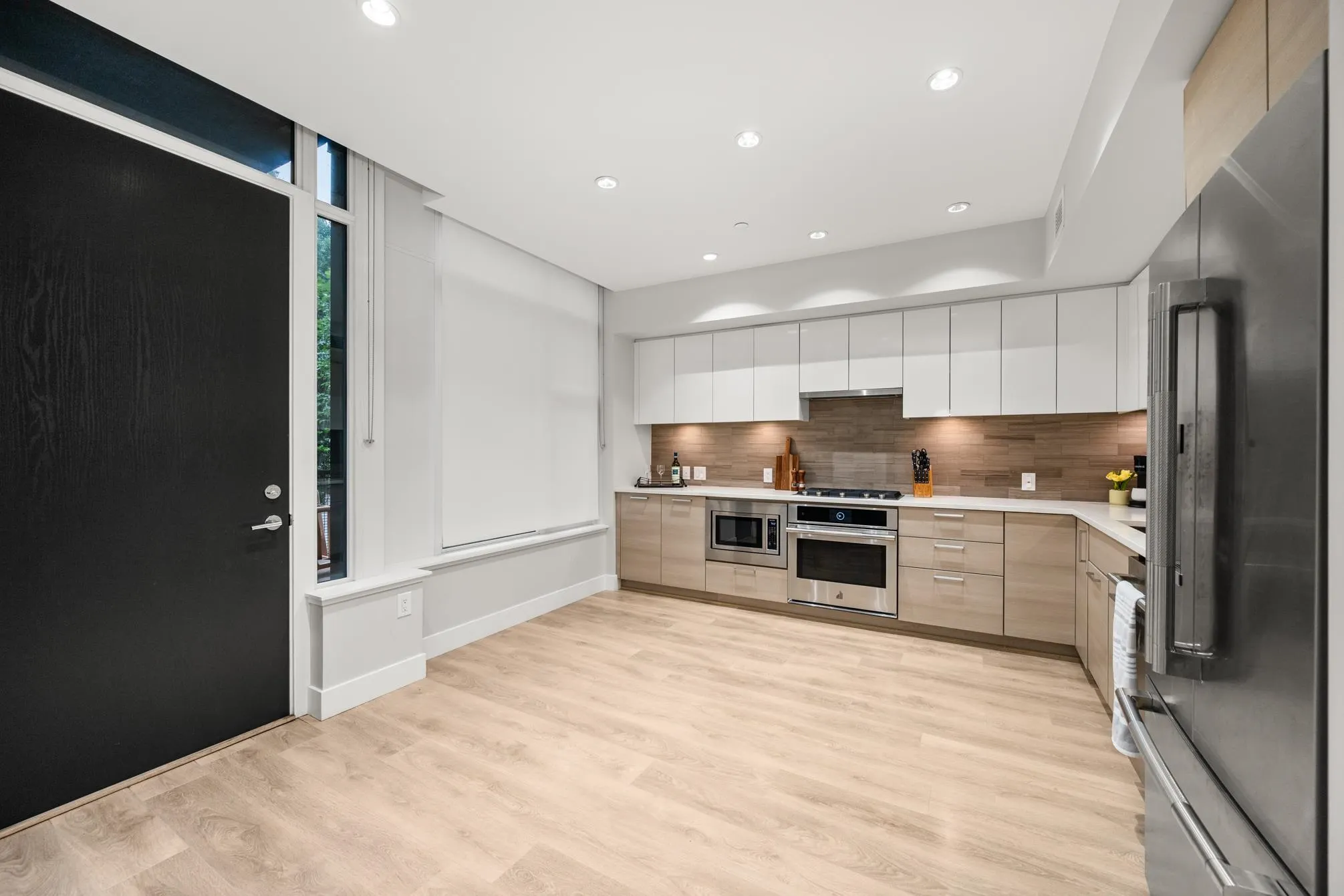 3482 Marine Way