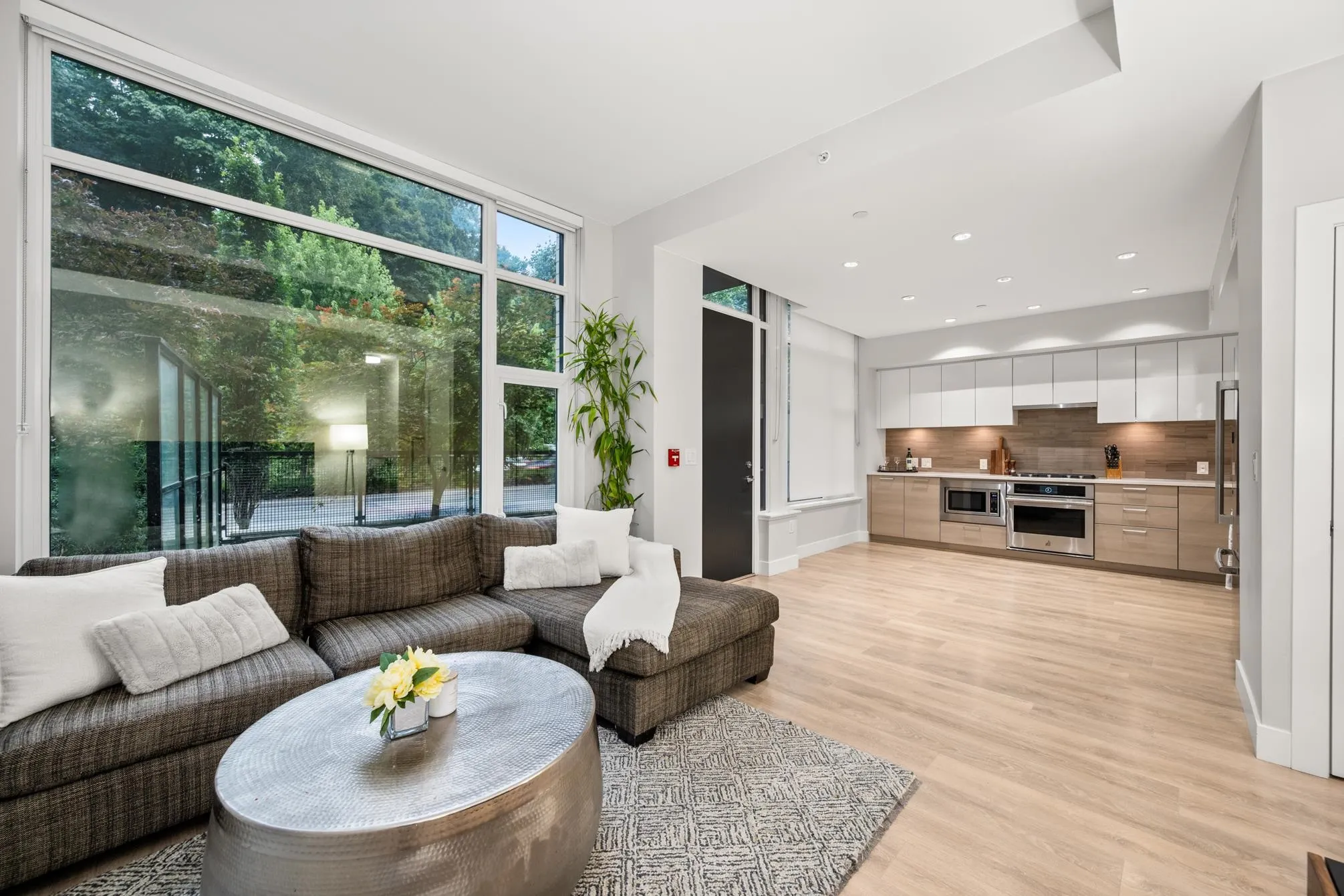3482 Marine Way