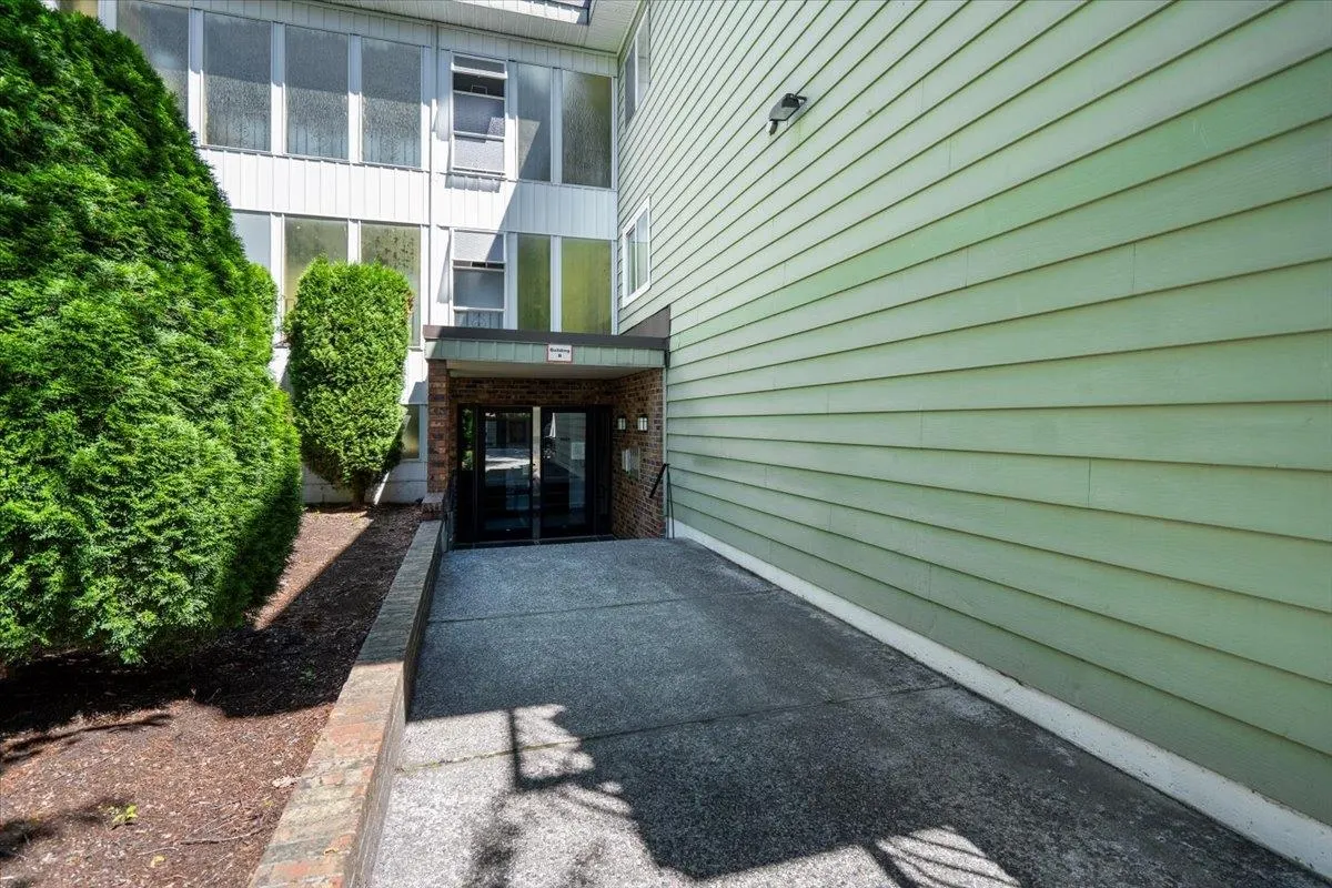 168C 8635 120 Street