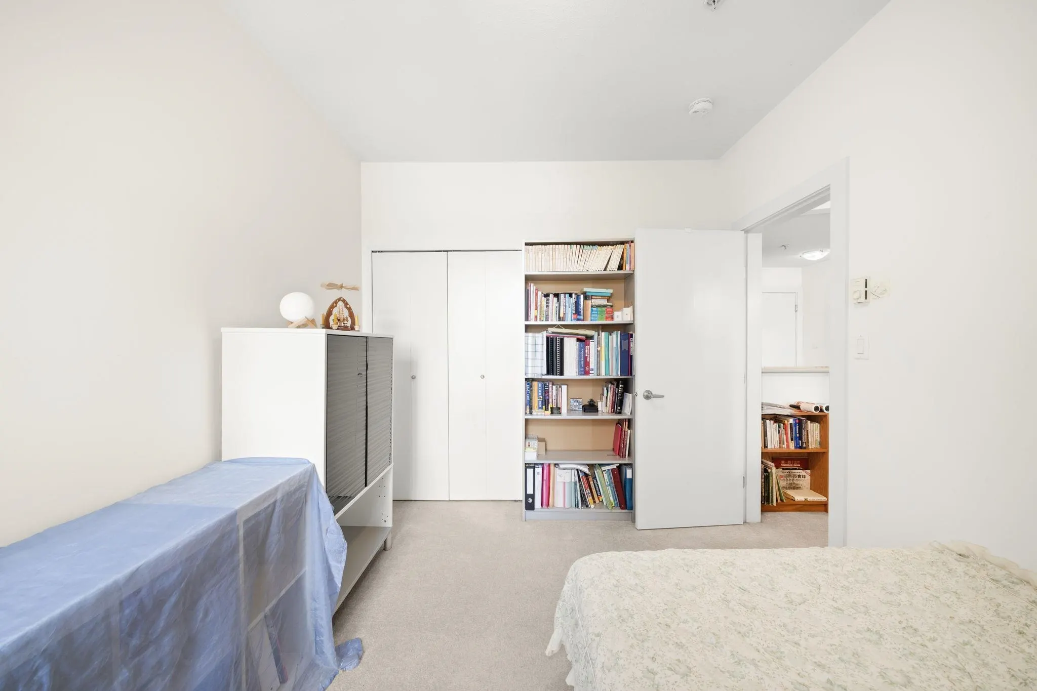 318 6033 Katsura Street