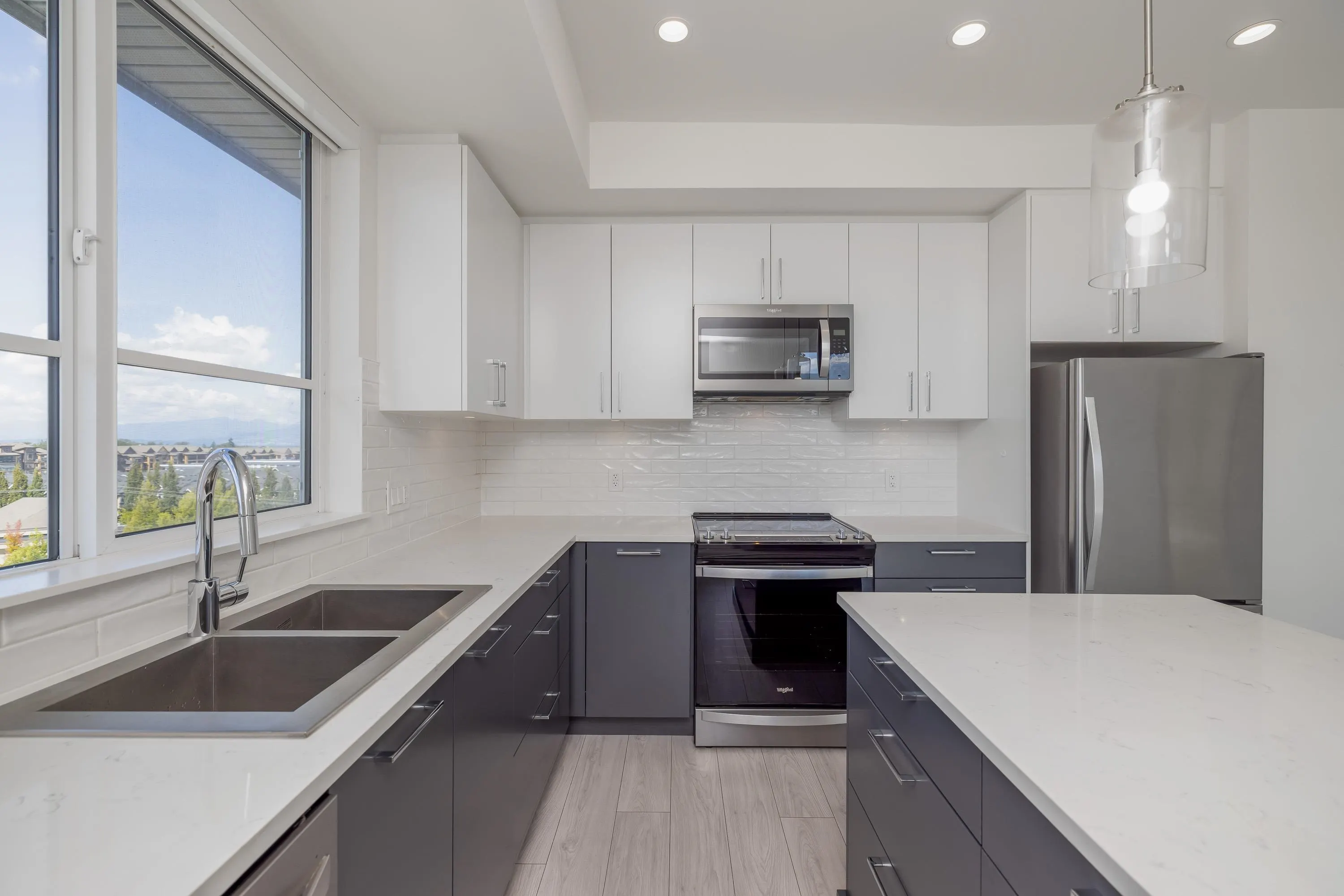 B618 20834 80 Avenue
