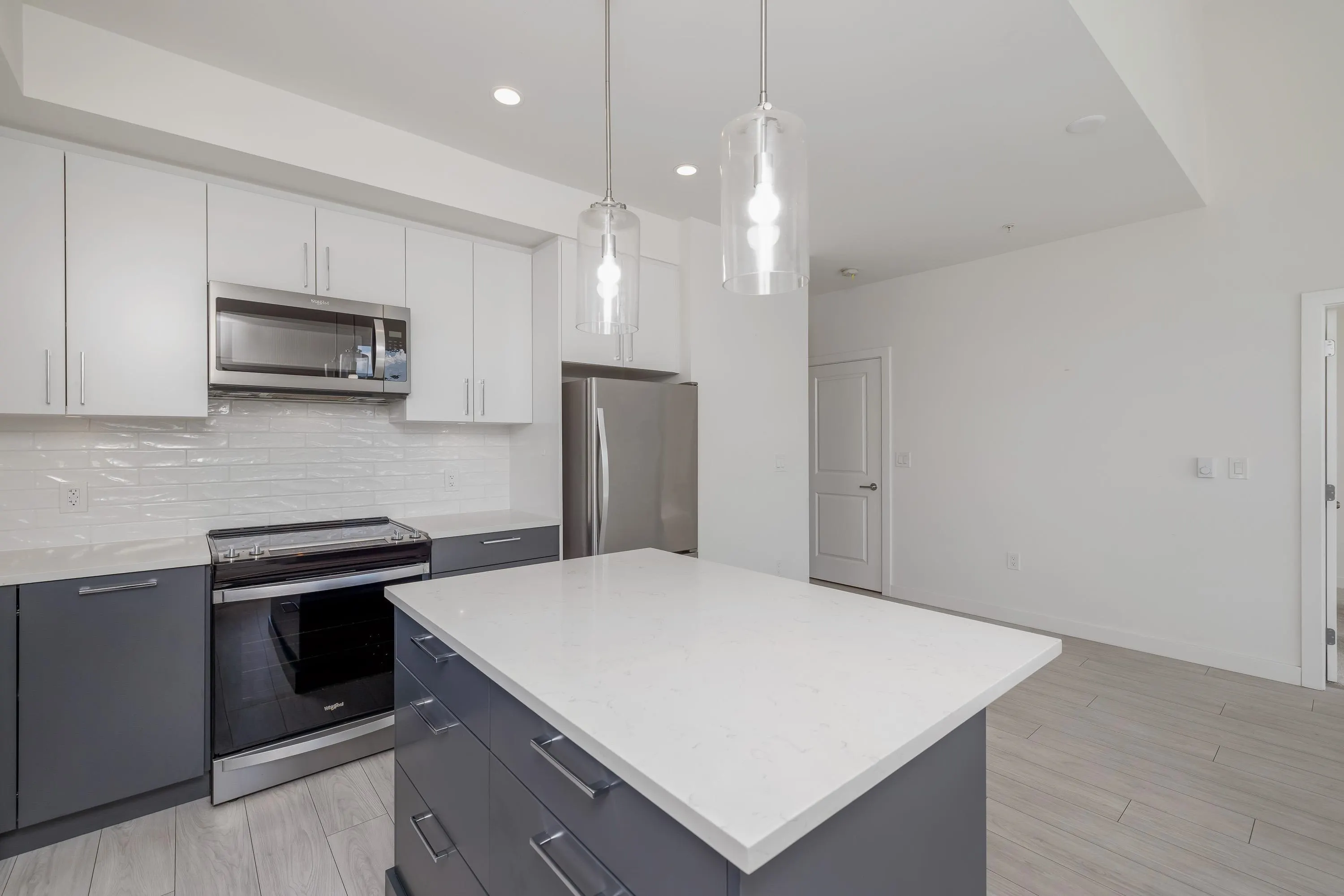 B618 20834 80 Avenue