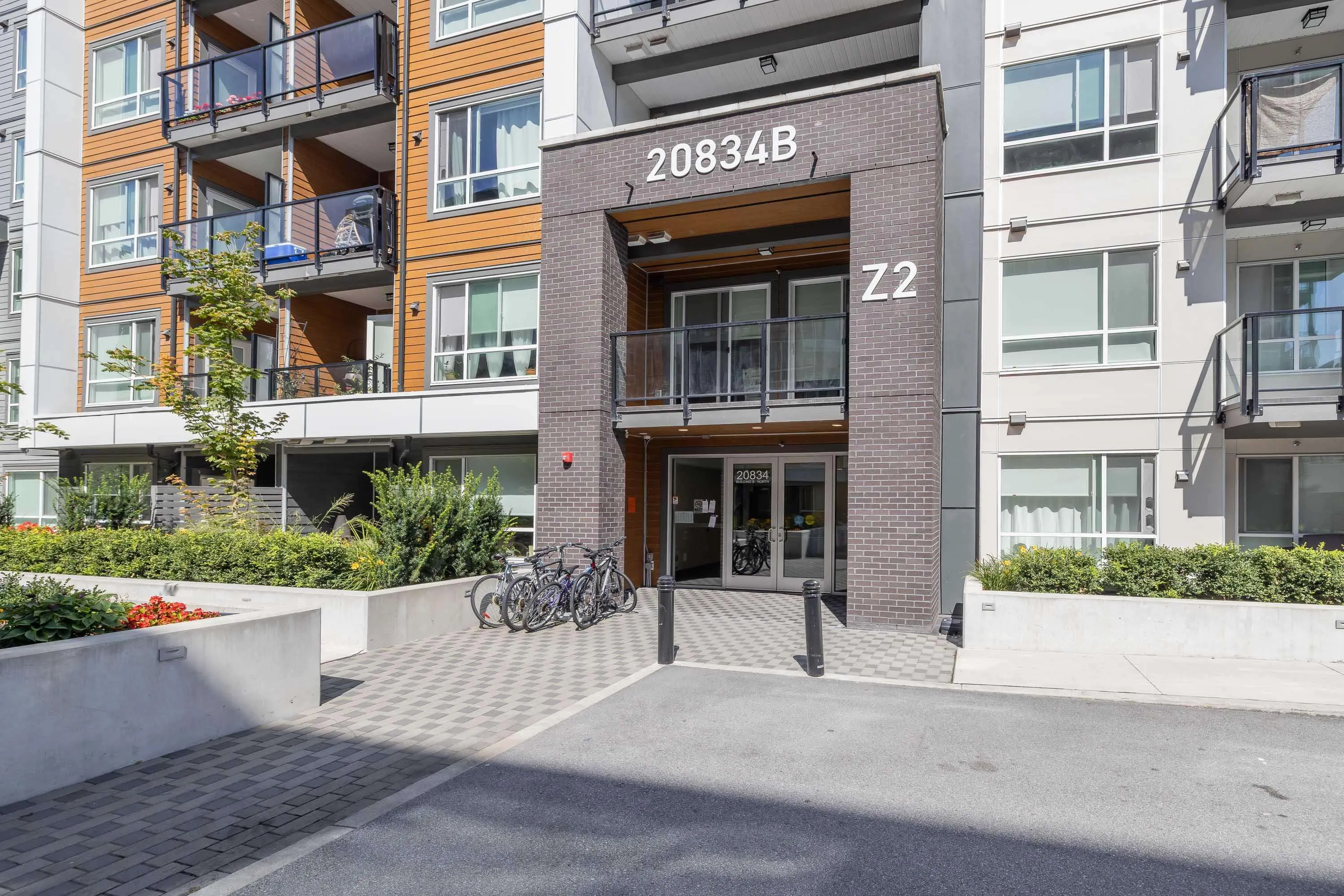 B618 20834 80 Avenue