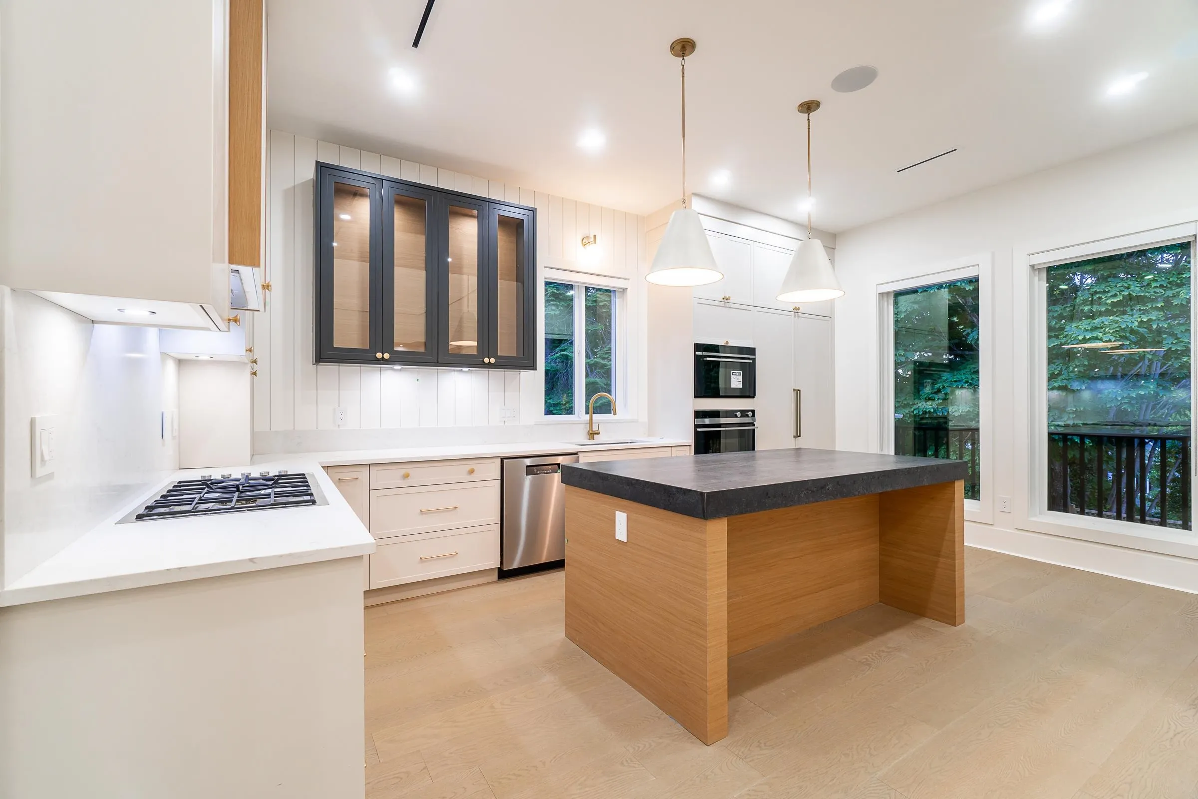 882 English Bluff Road