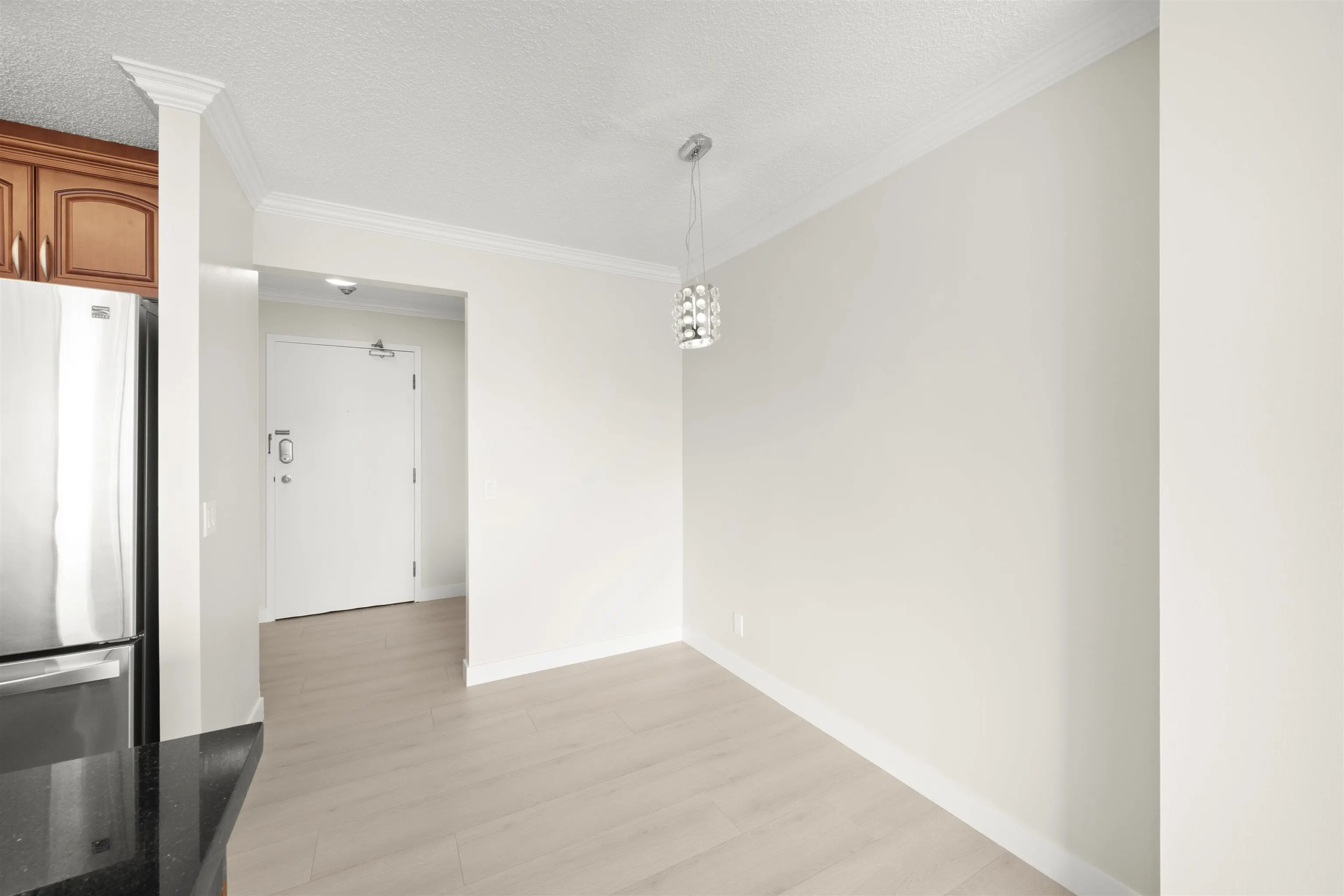1807 3970 Carrigan Crescent
