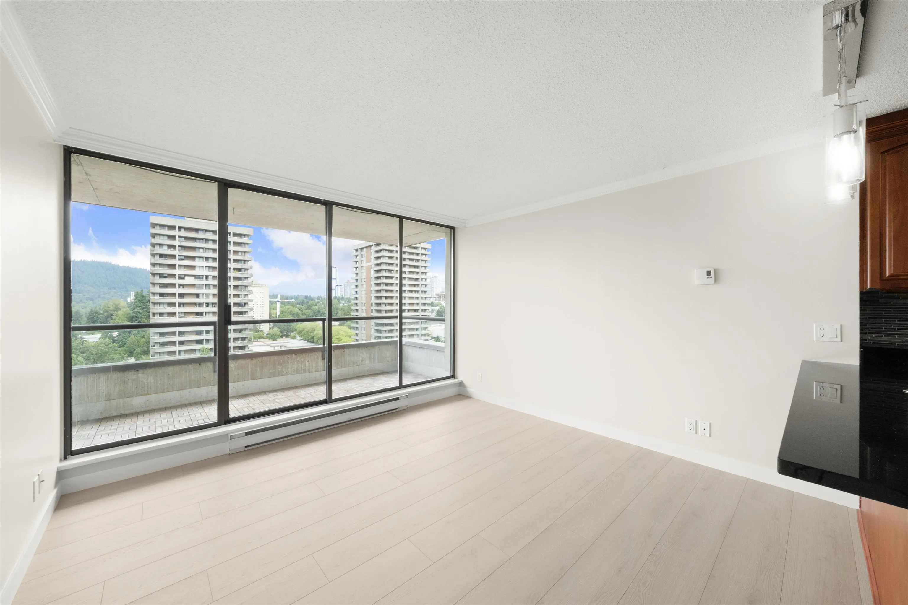1807 3970 Carrigan Crescent
