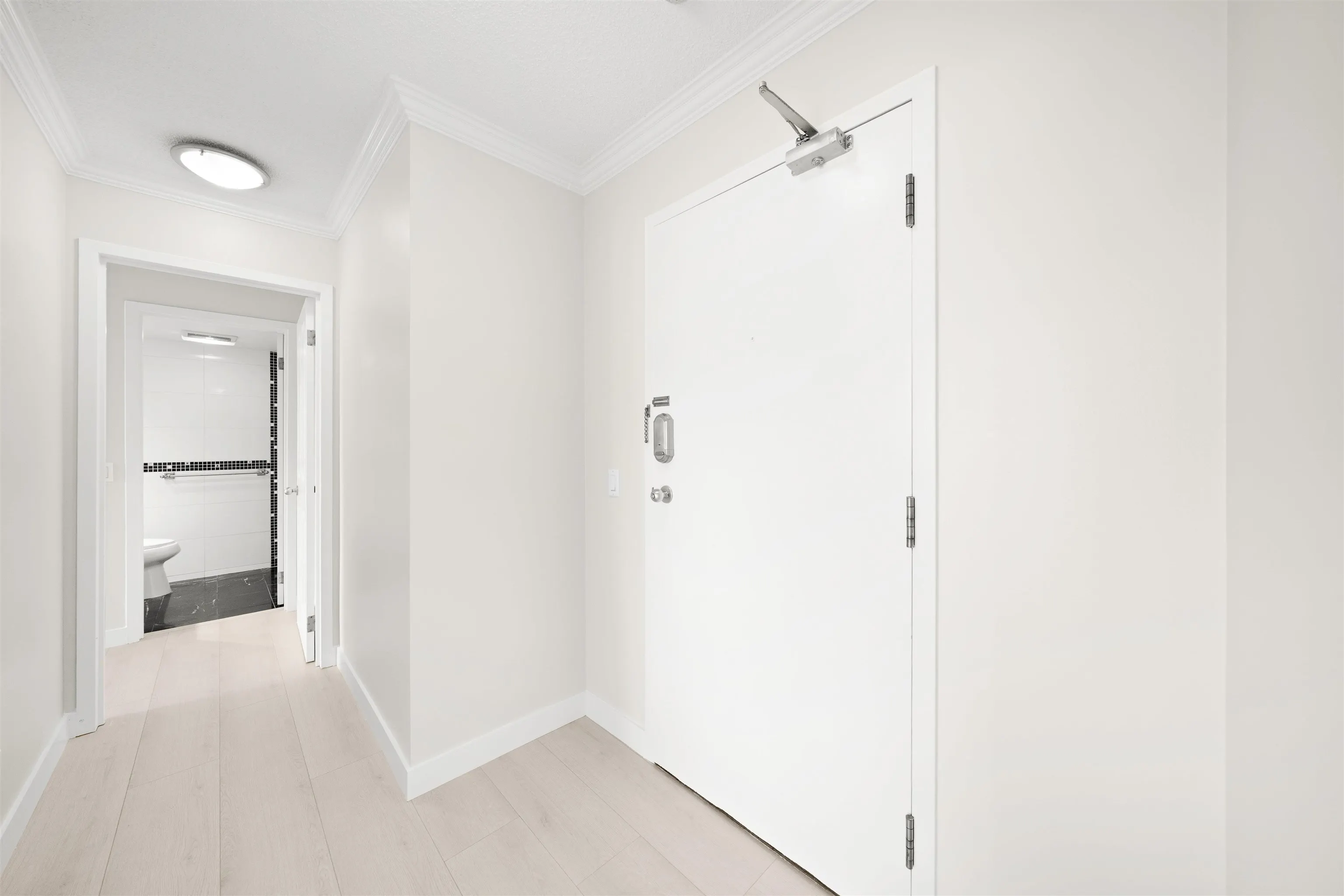 1807 3970 Carrigan Crescent