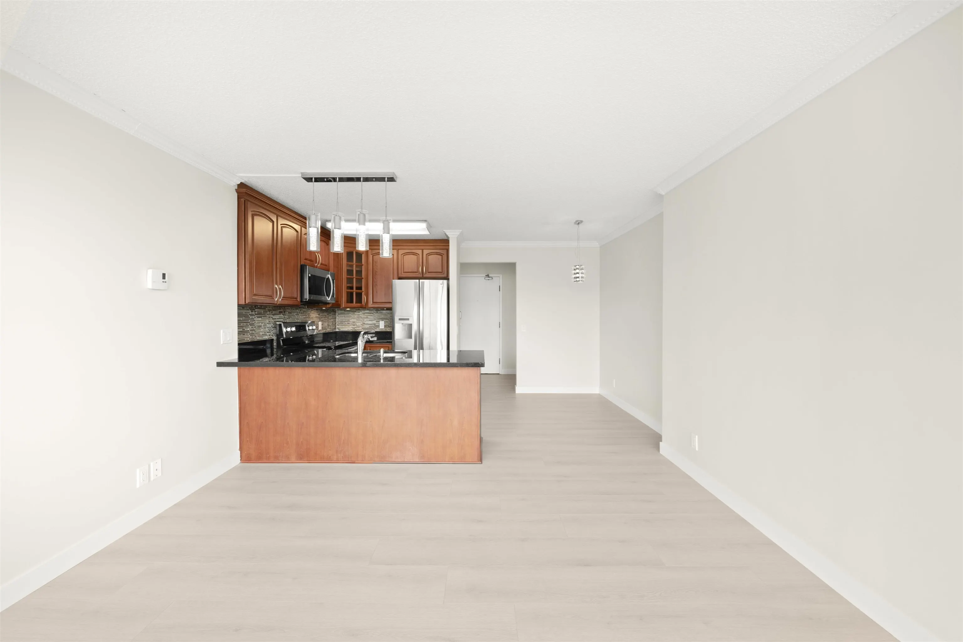 1807 3970 Carrigan Crescent