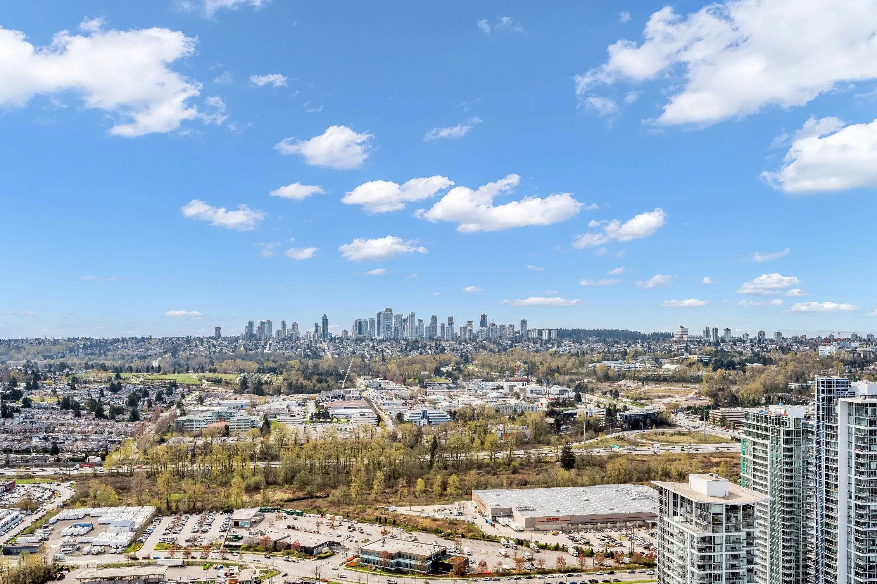 4202 4720 Lougheed Highway