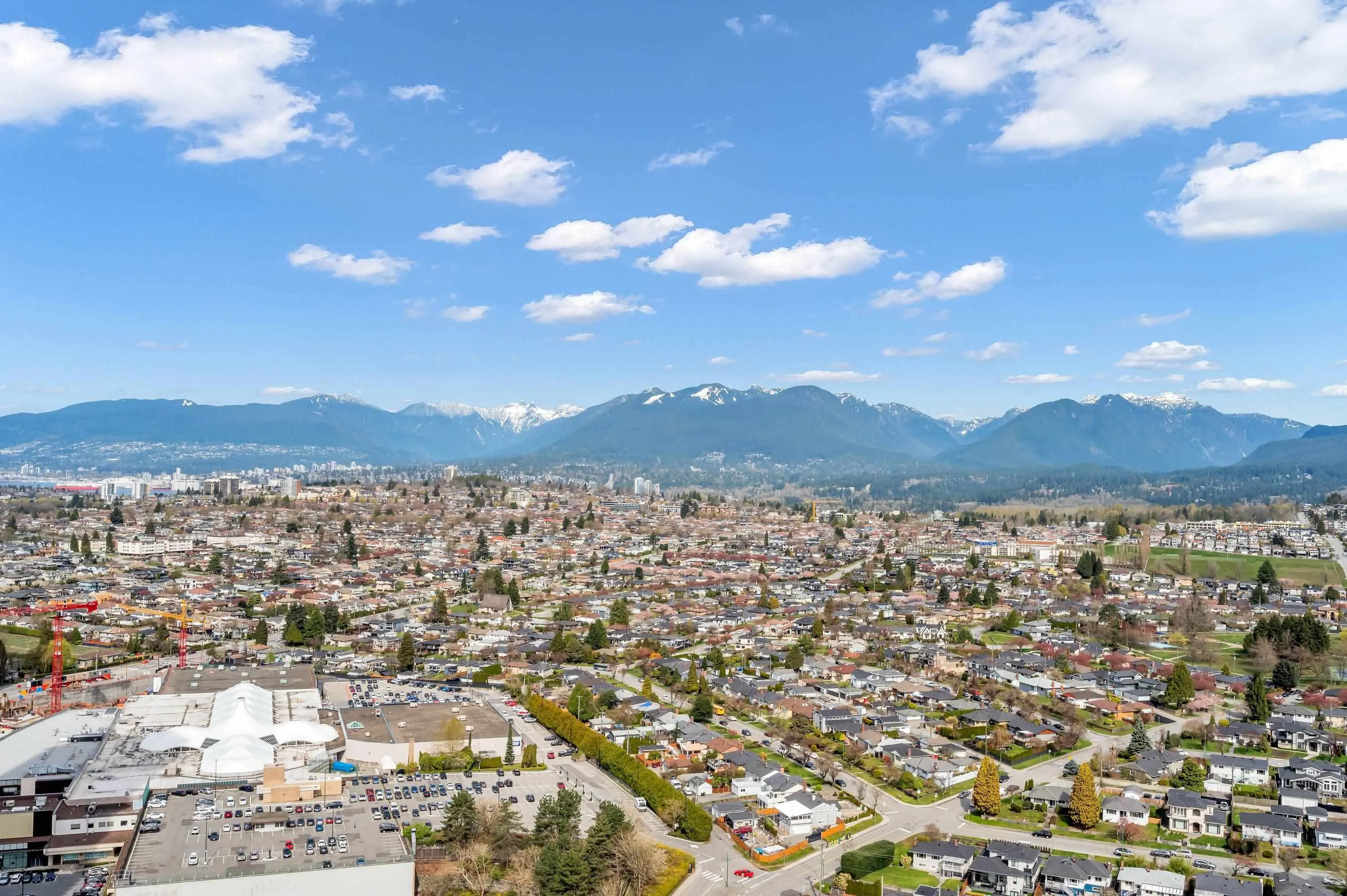 4202 4720 Lougheed Highway