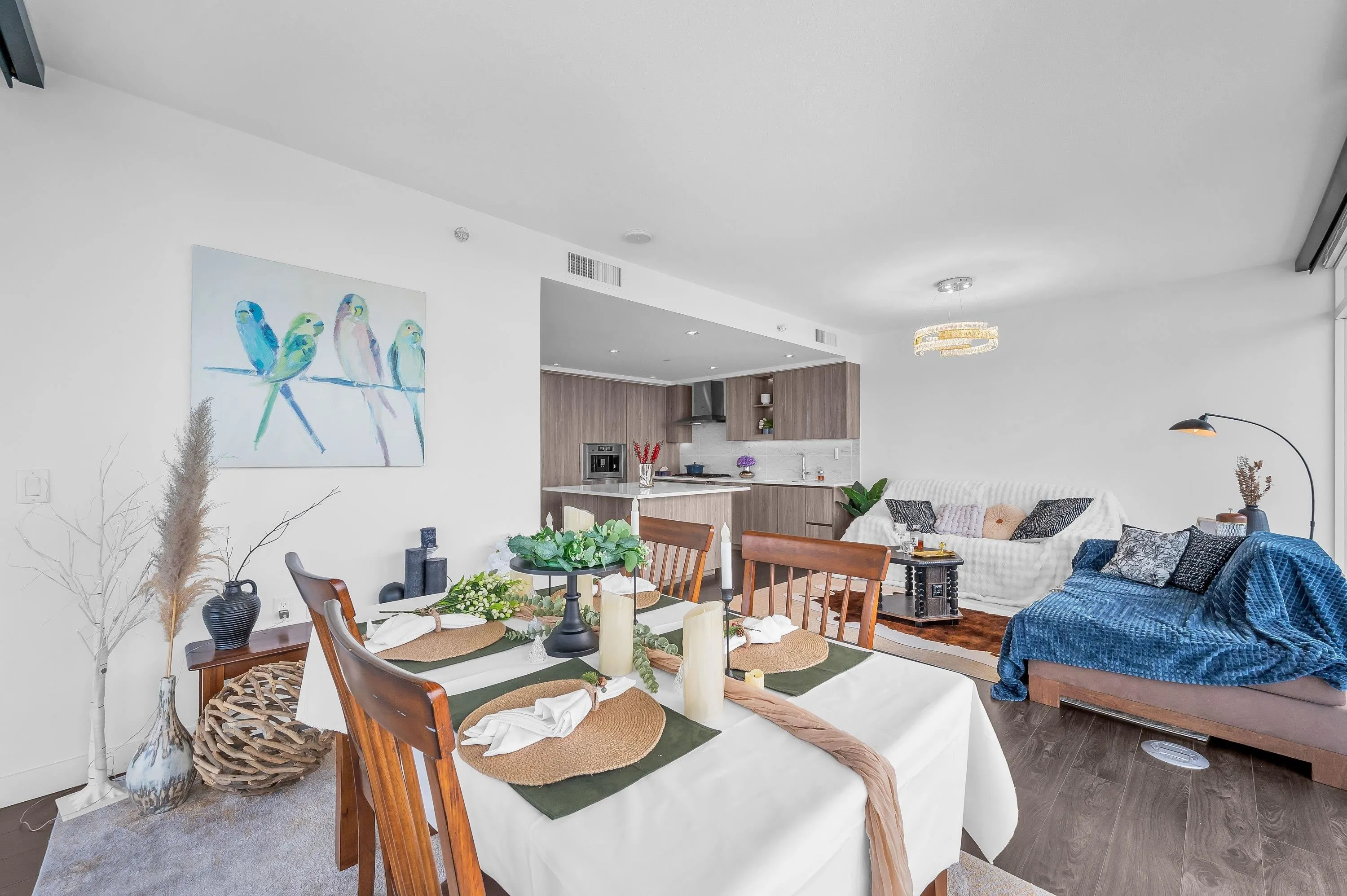 4202 4720 Lougheed Highway
