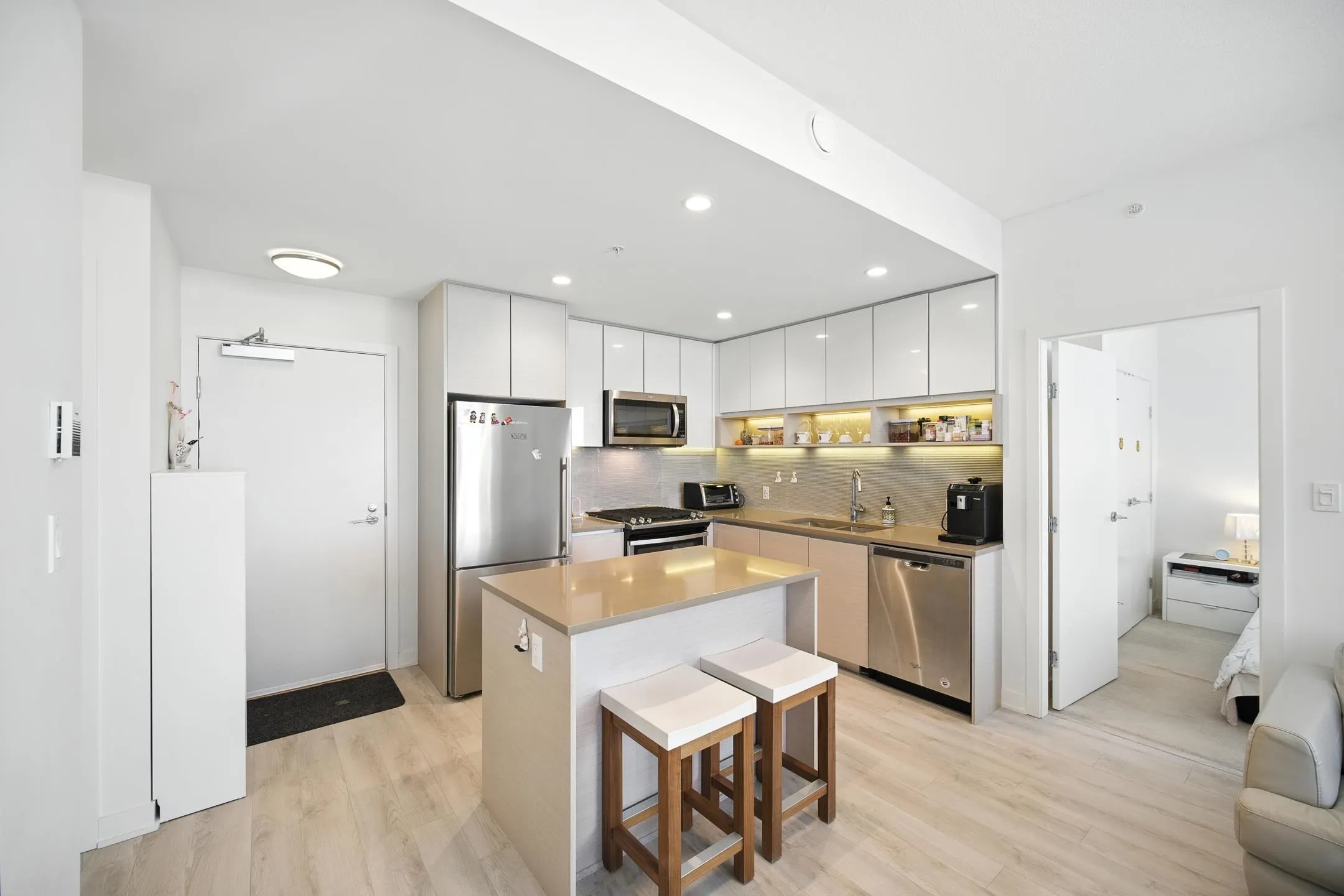 1106 8850 University Crescent