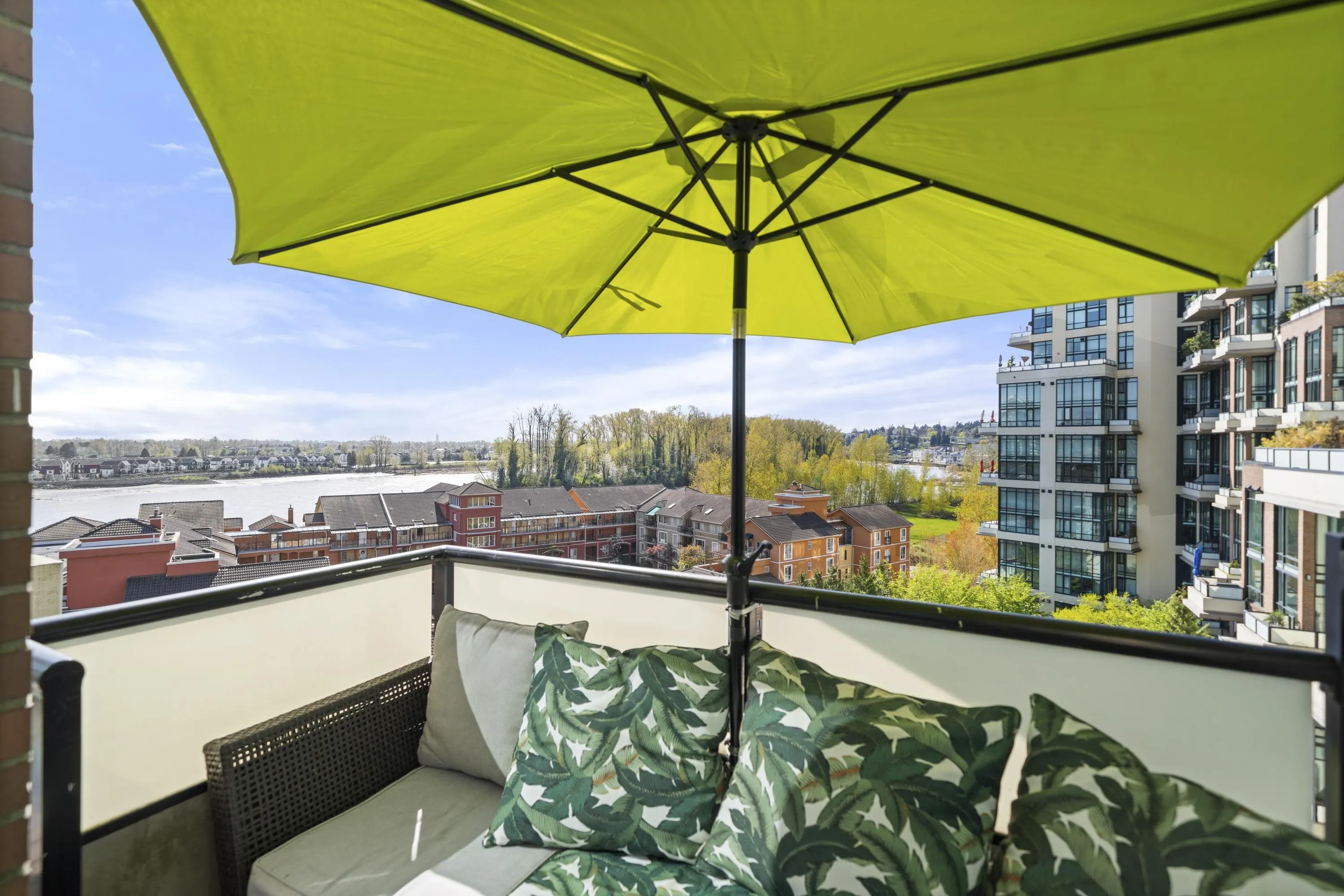 508 10 Renaissance Square
