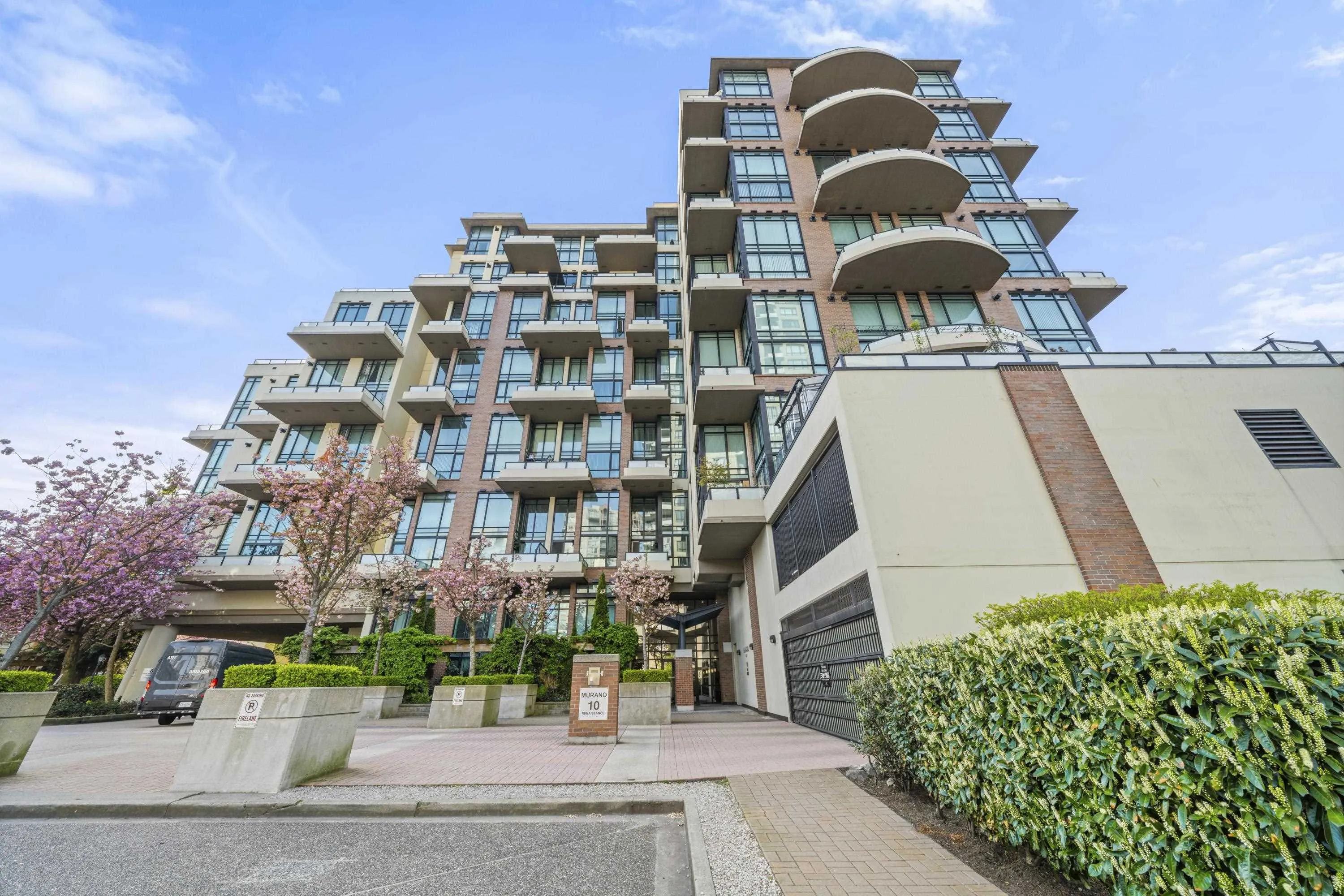508 10 Renaissance Square