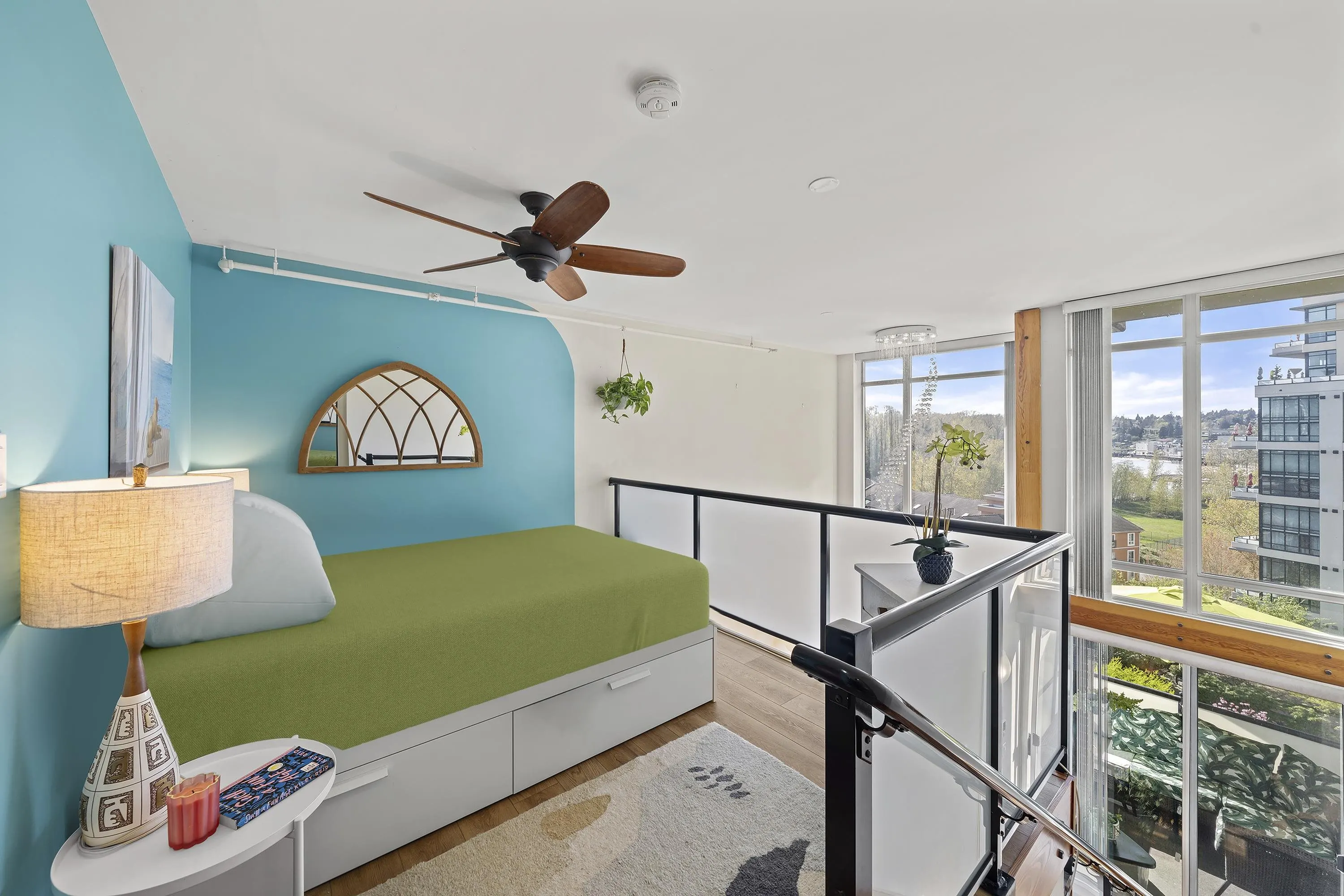 508 10 Renaissance Square