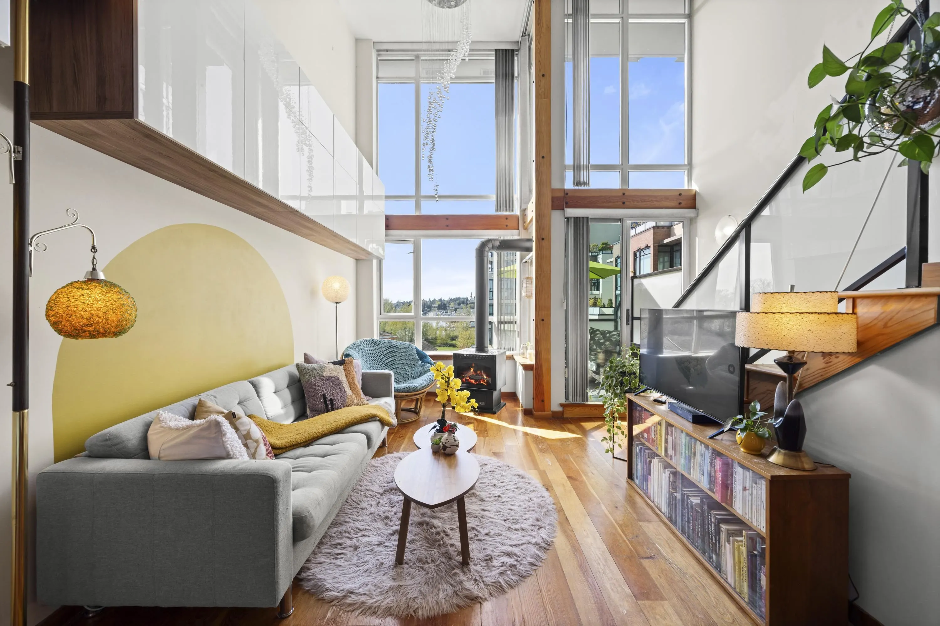 508 10 Renaissance Square