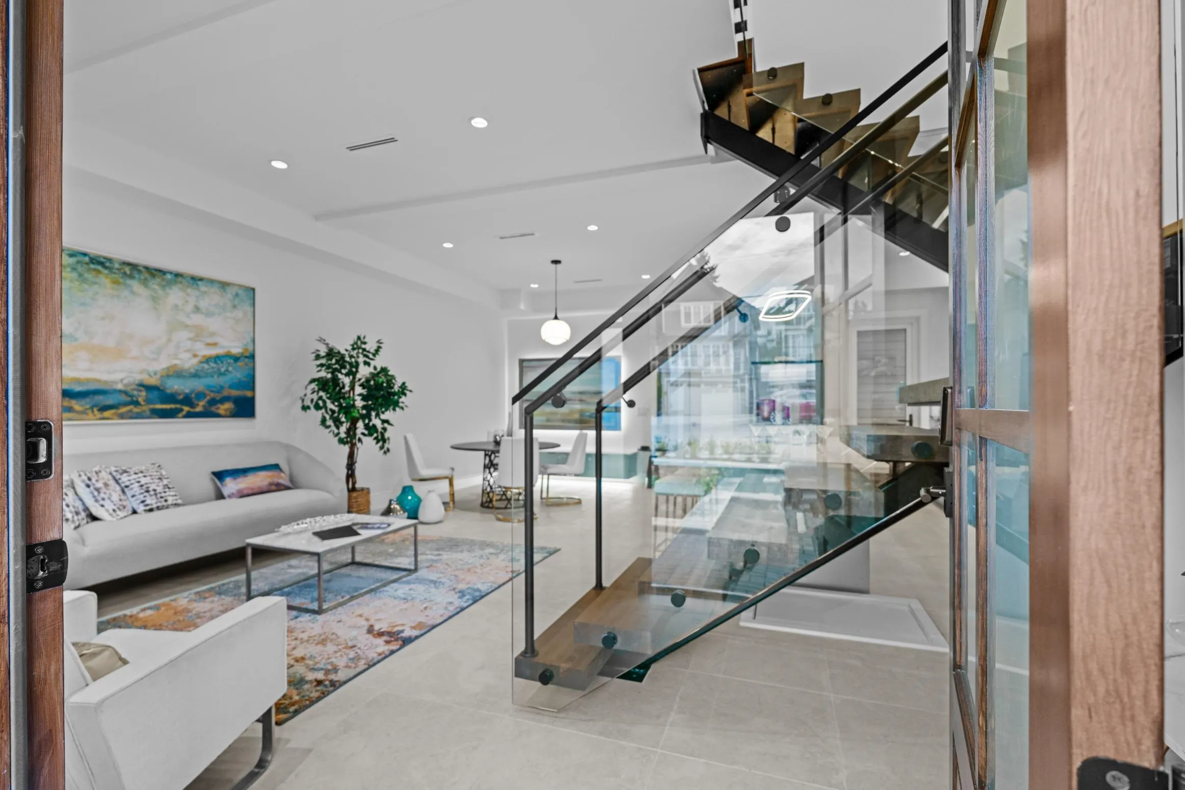 101 1204 Hammond Avenue