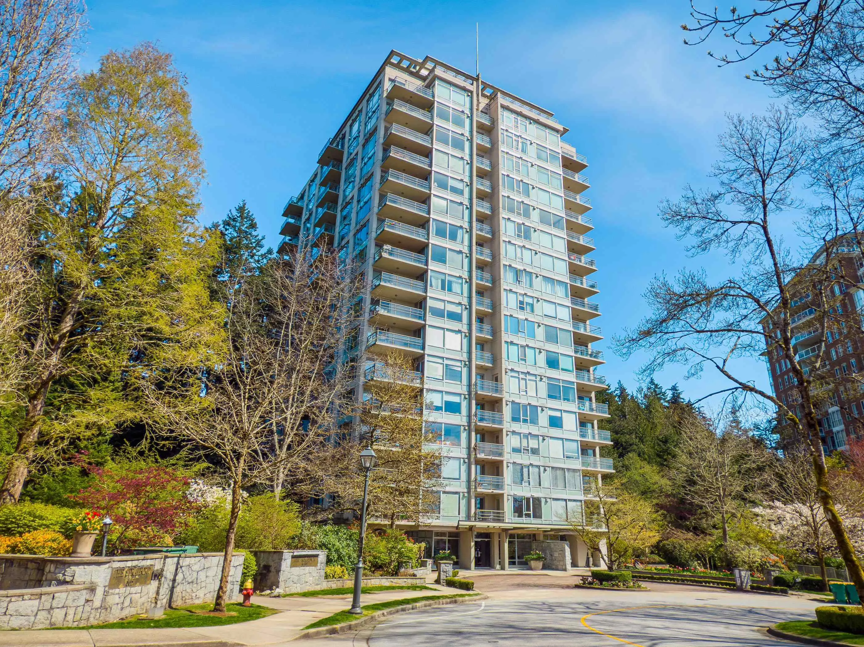 707 5639 Hampton Place