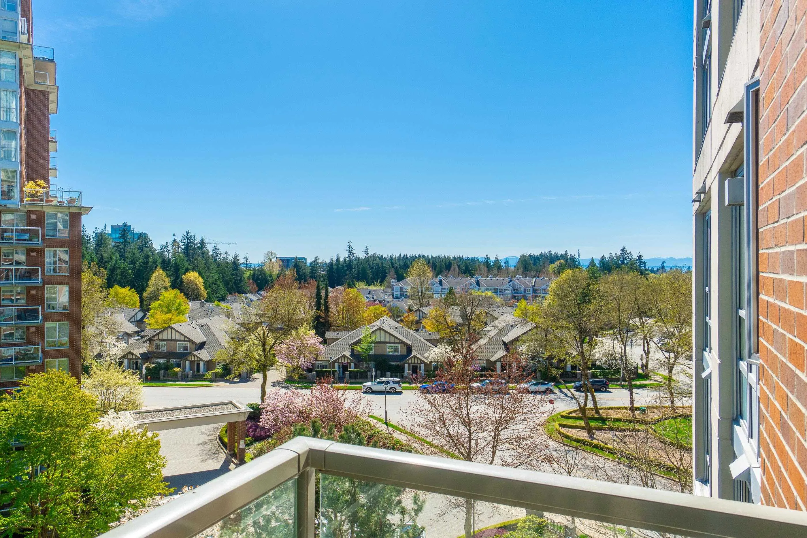 707 5639 Hampton Place