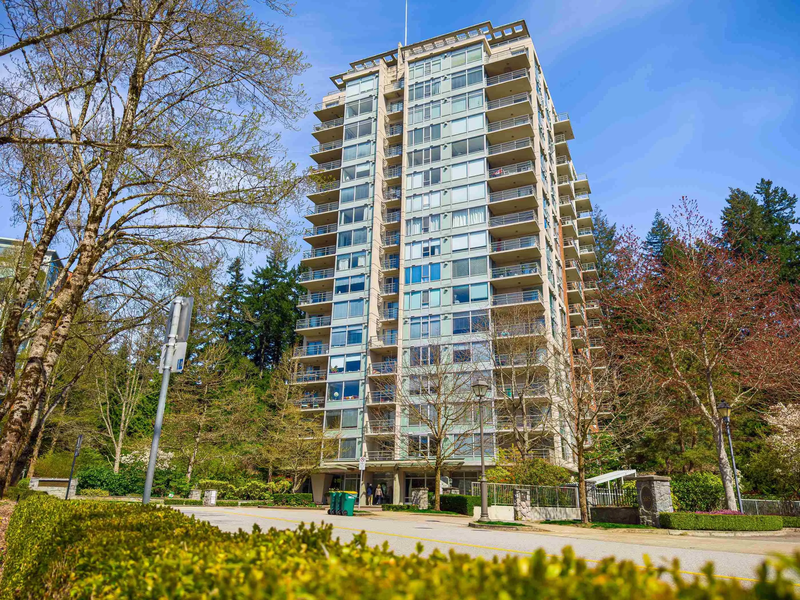 707 5639 Hampton Place