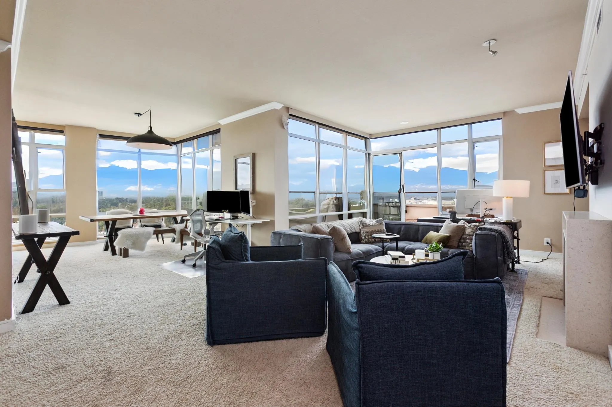 PH2501 1616 Bayshore Drive