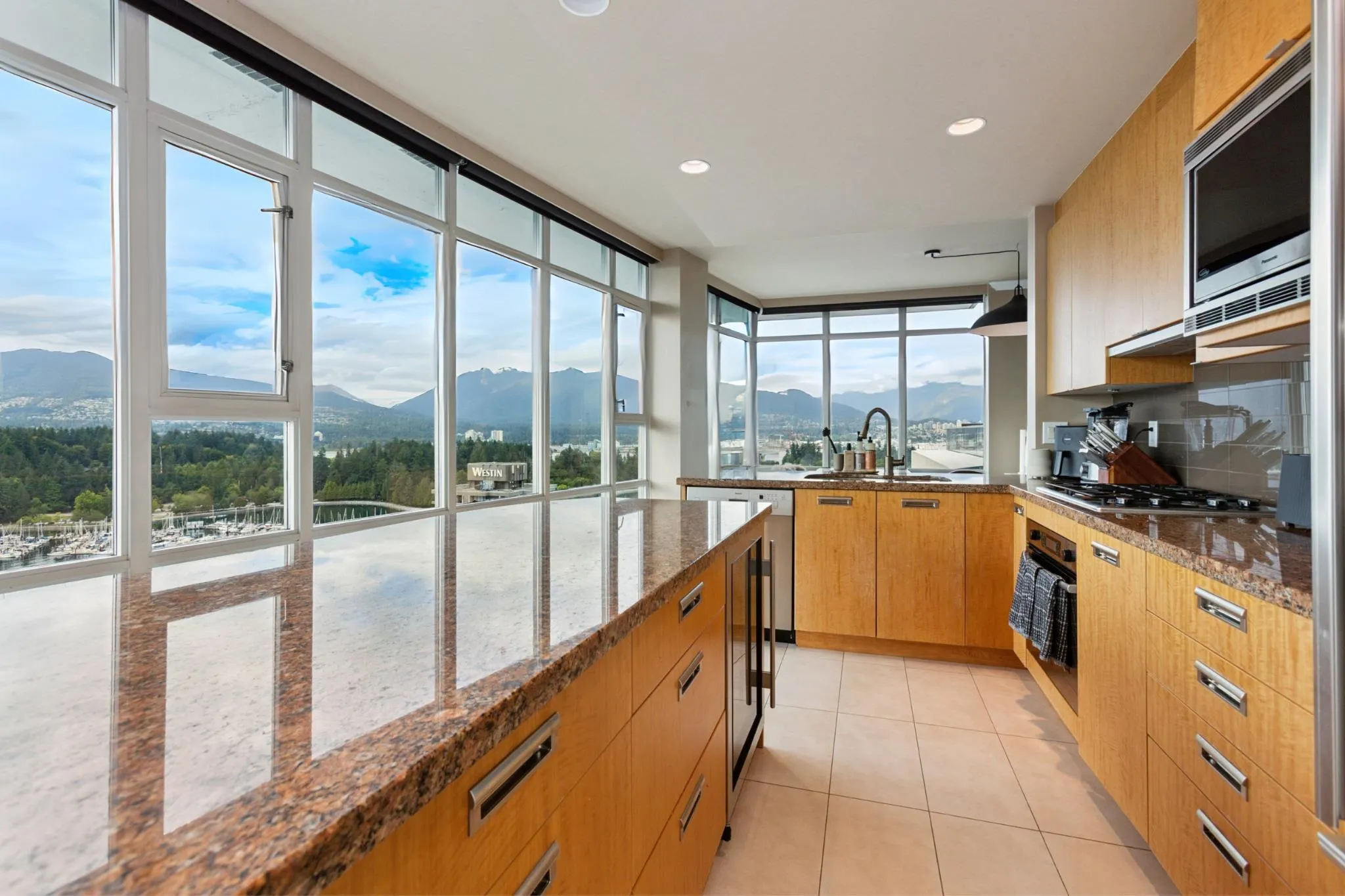 PH2501 1616 Bayshore Drive