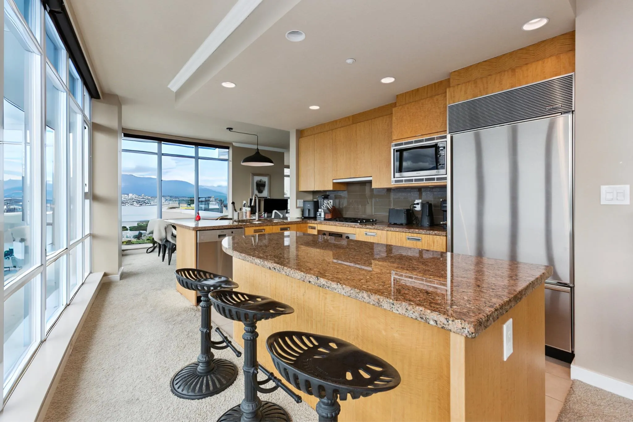 PH2501 1616 Bayshore Drive